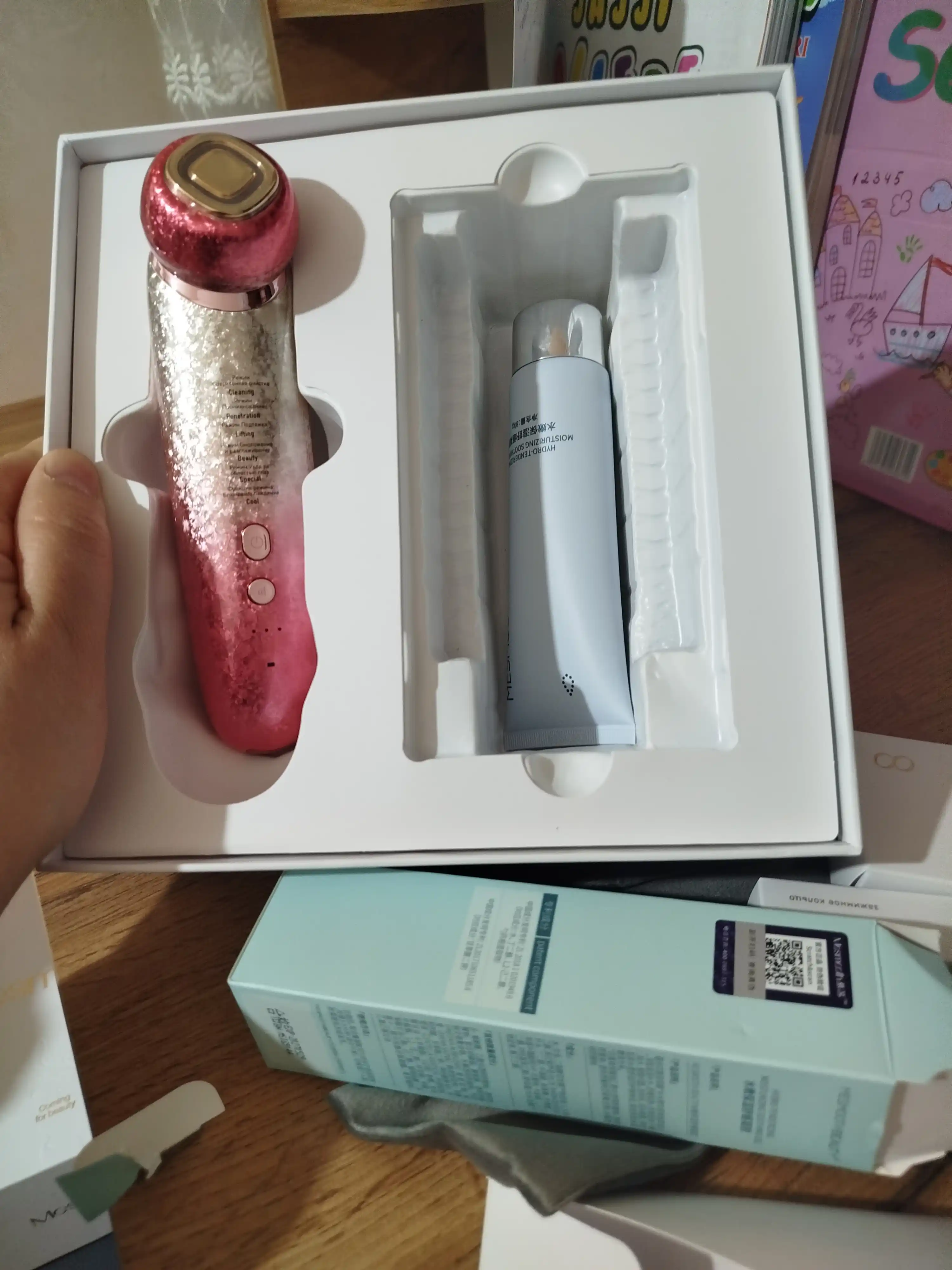 LED terapiyali va mikro tokli yuz massajeri MESMOOTH C1PRO