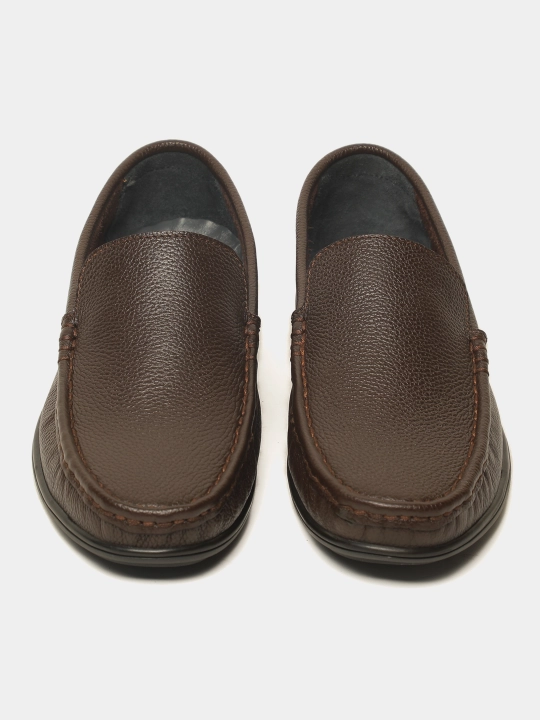 Clarks Erkaklar Charm Loafer Klassik Poyabzal, Jigarrang