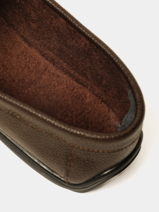 Clarks Erkaklar Charm Loafer Klassik Poyabzal, Jigarrang