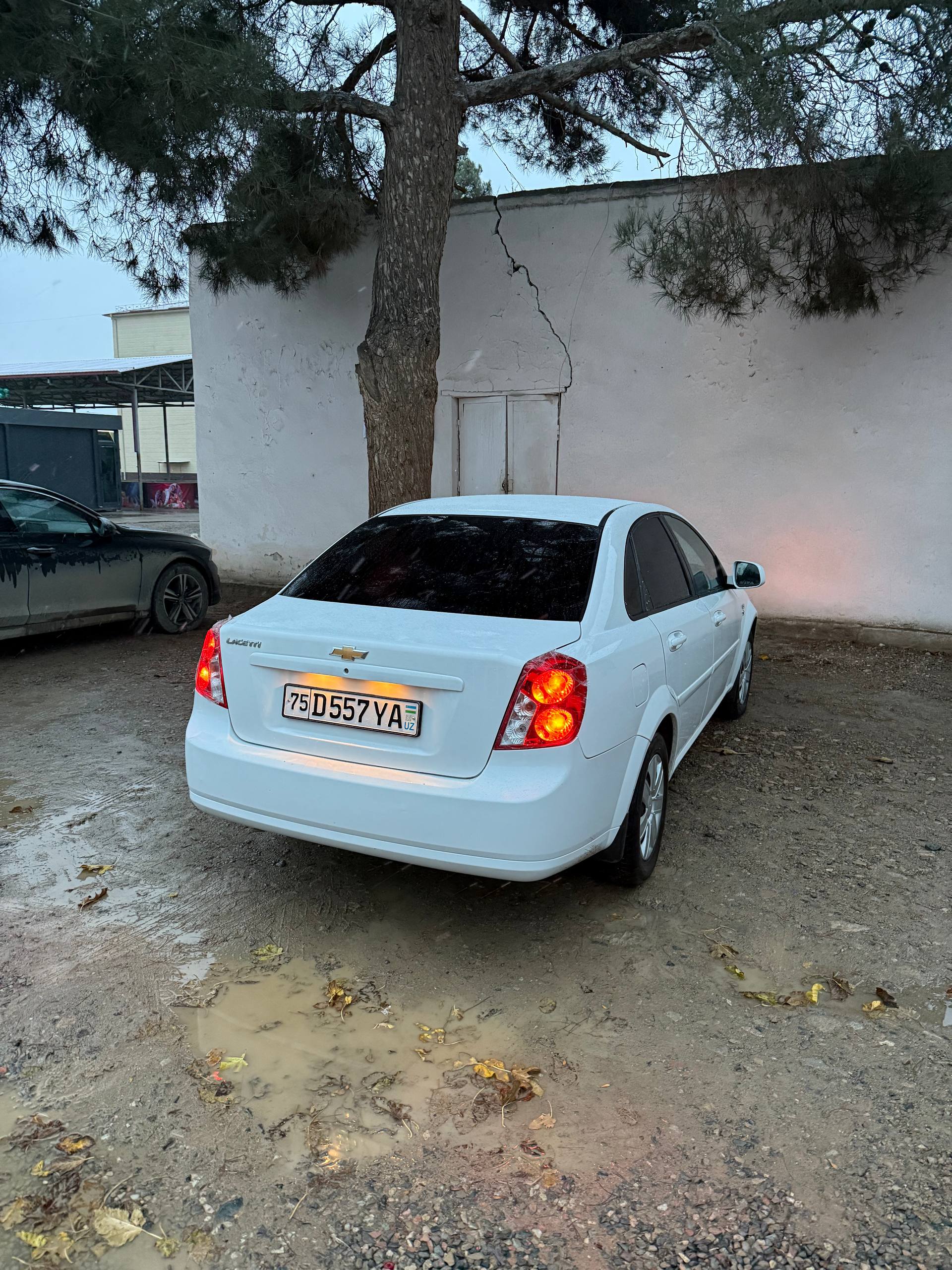Orqa yoritgich Optra to'plam Lacetti va Gentra uchun