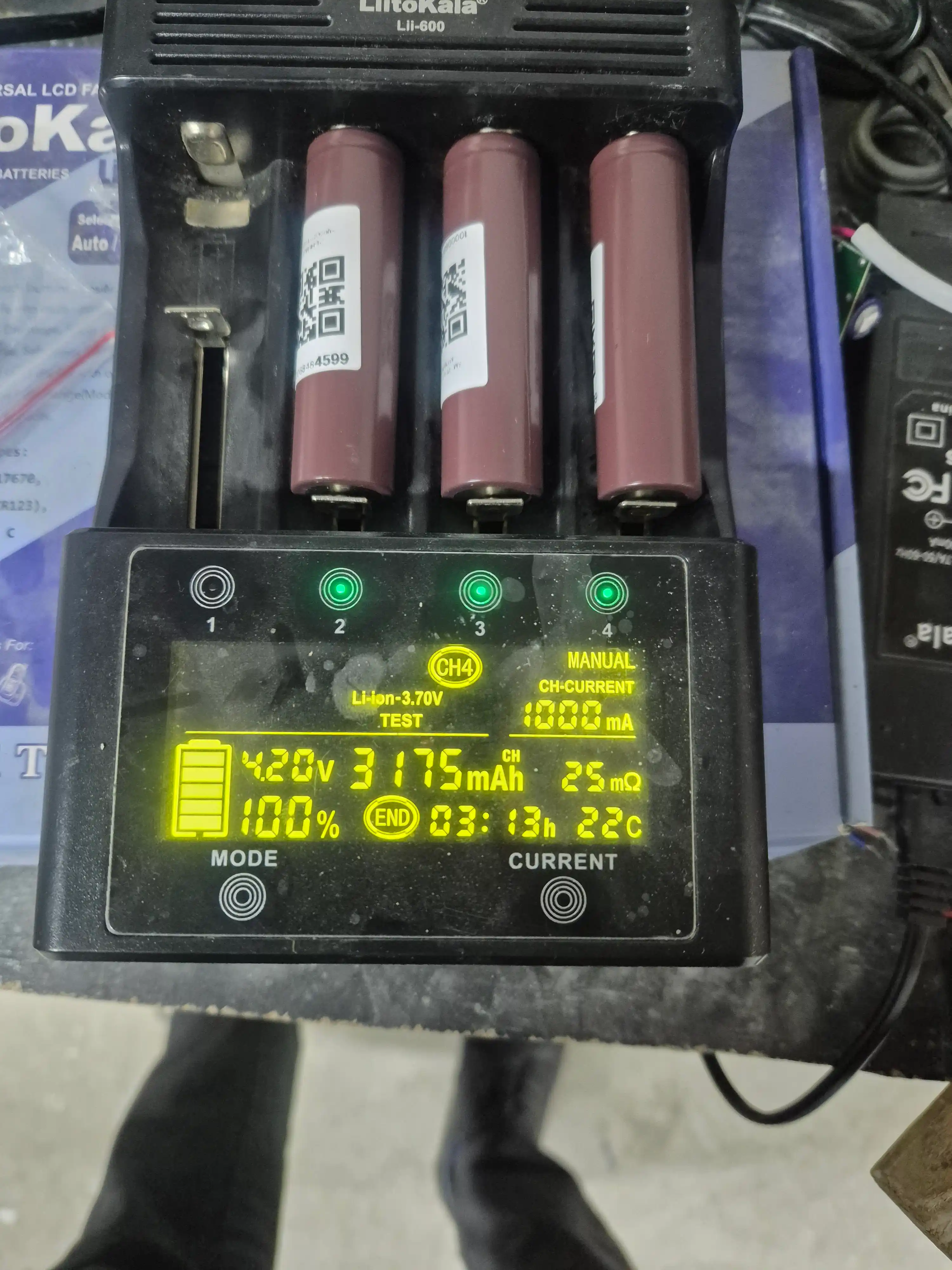 LG 18650 Li-ion akkumulyator (qayta zaryadlanadigan), 3.7V, 3000 mAh