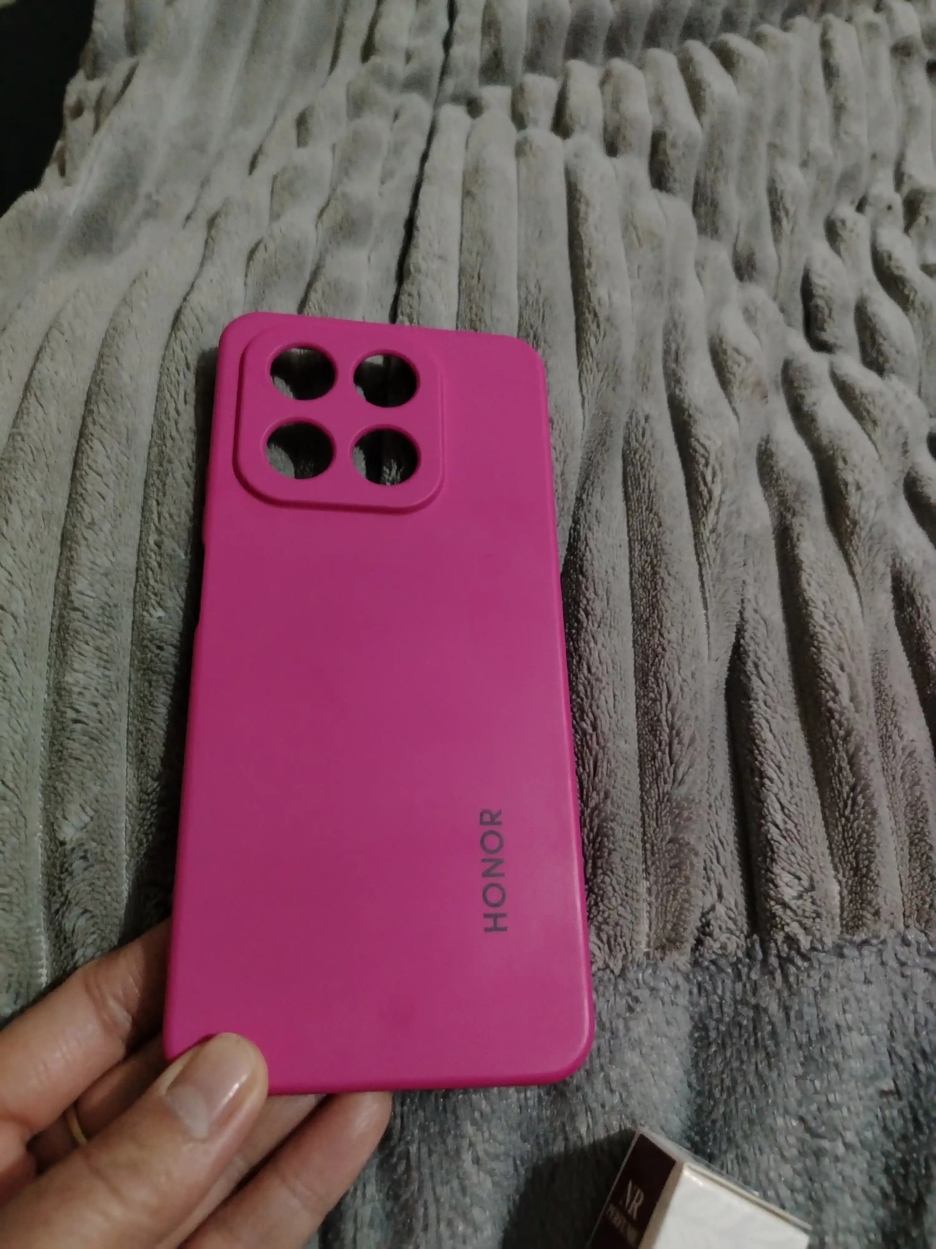 Kitob g‘ilofi Honor X7d uchun