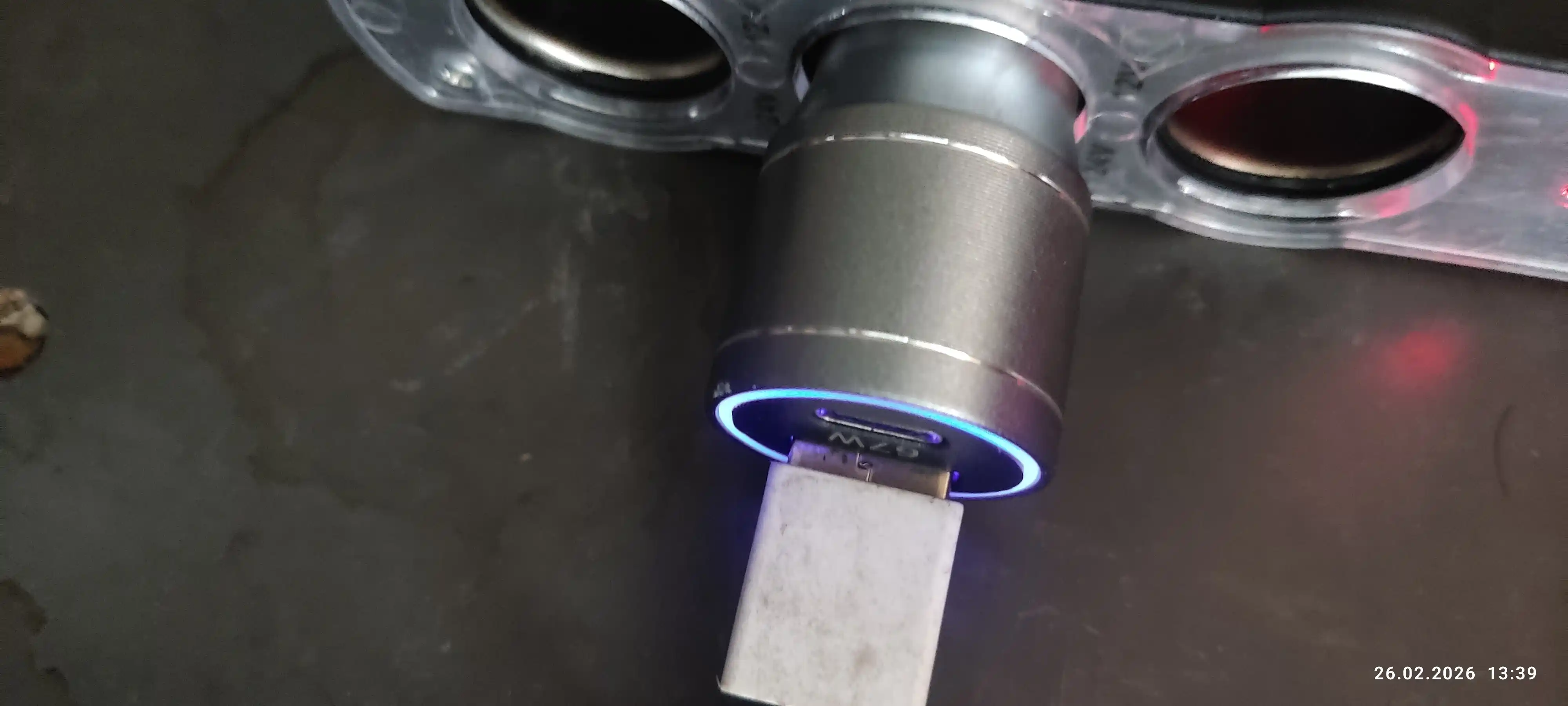 Avtomobil uchun tezkor zaryad qurilmasi, USB-A + Type-C, 67 Vt