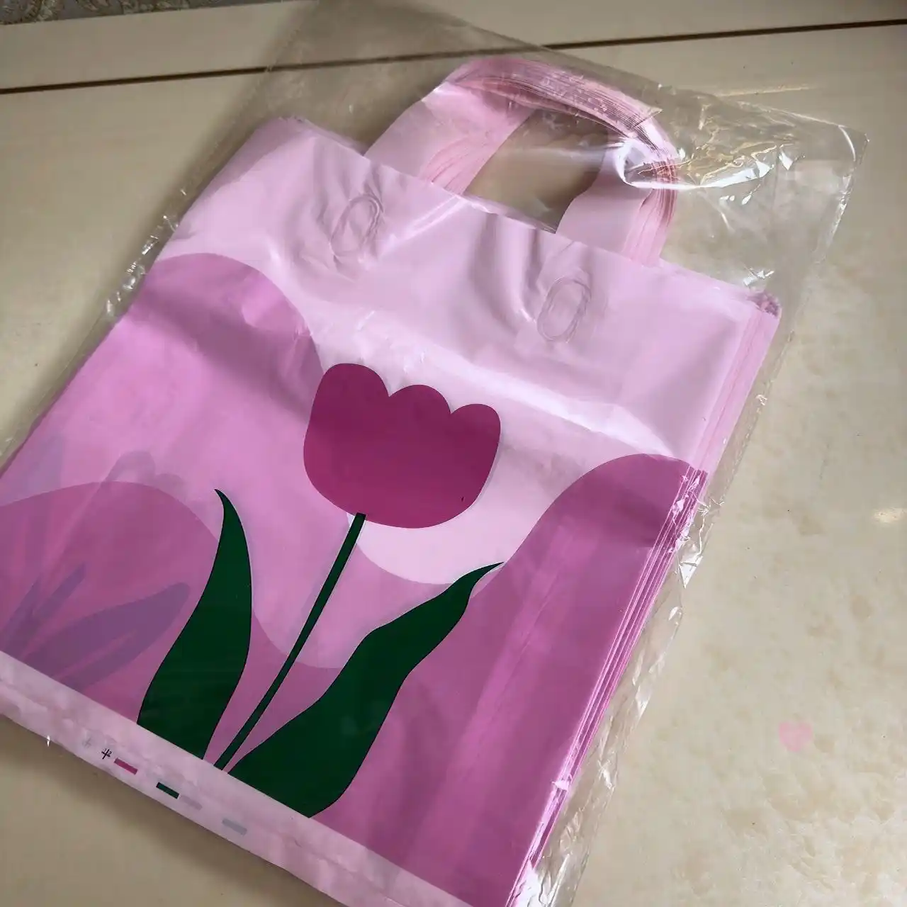 Sovg'a paketi, shaffof kreativ premium sifat kraft, palitilen har xil turdagi 10, 15, dona
