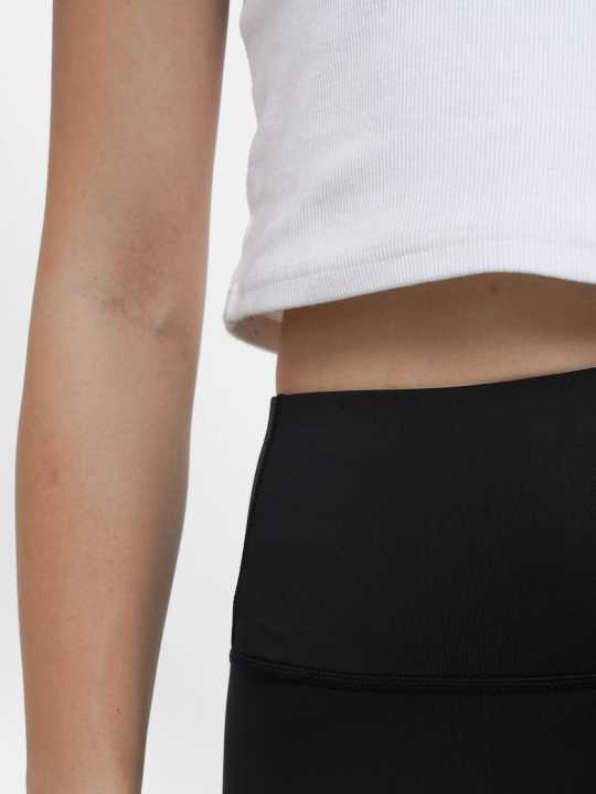 Fitnes, yoga va pilates uchun ayollar sport legginslari