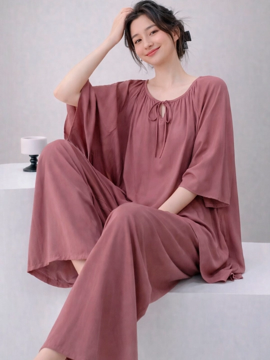 Ayollar uchun uy kiyim (pijama to‘plam) erkin fason va maksimal qulaylik asosida (dvoyka)