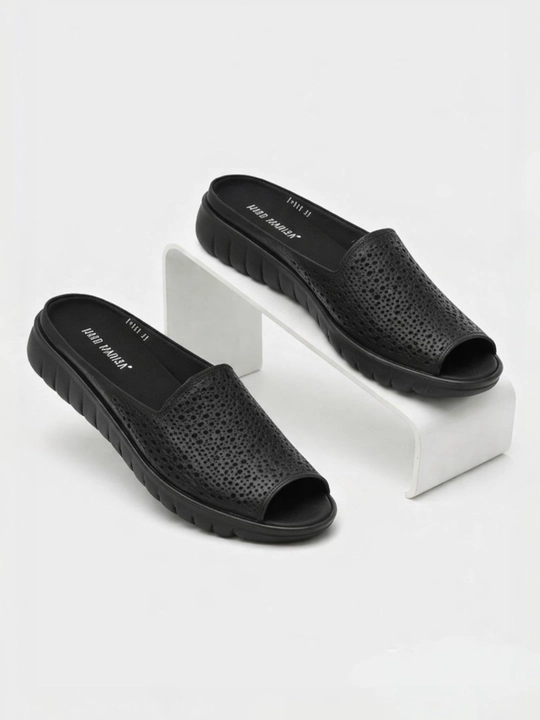 Ochiq burunli ayollar flip-floplari - 