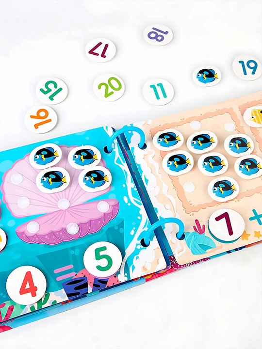Развивающая книга Бизибук Montessori (Busy Book)