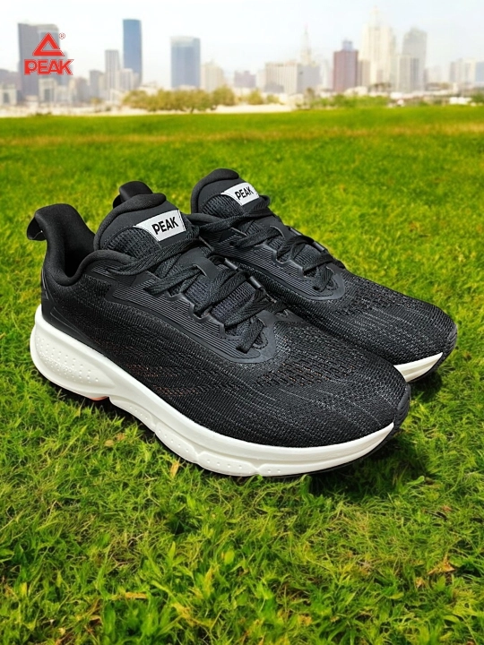 Erkaklar krossovkalari PEAK SPORT, yengil, ustgi qismi to'qimachilikdan tayyorlangan