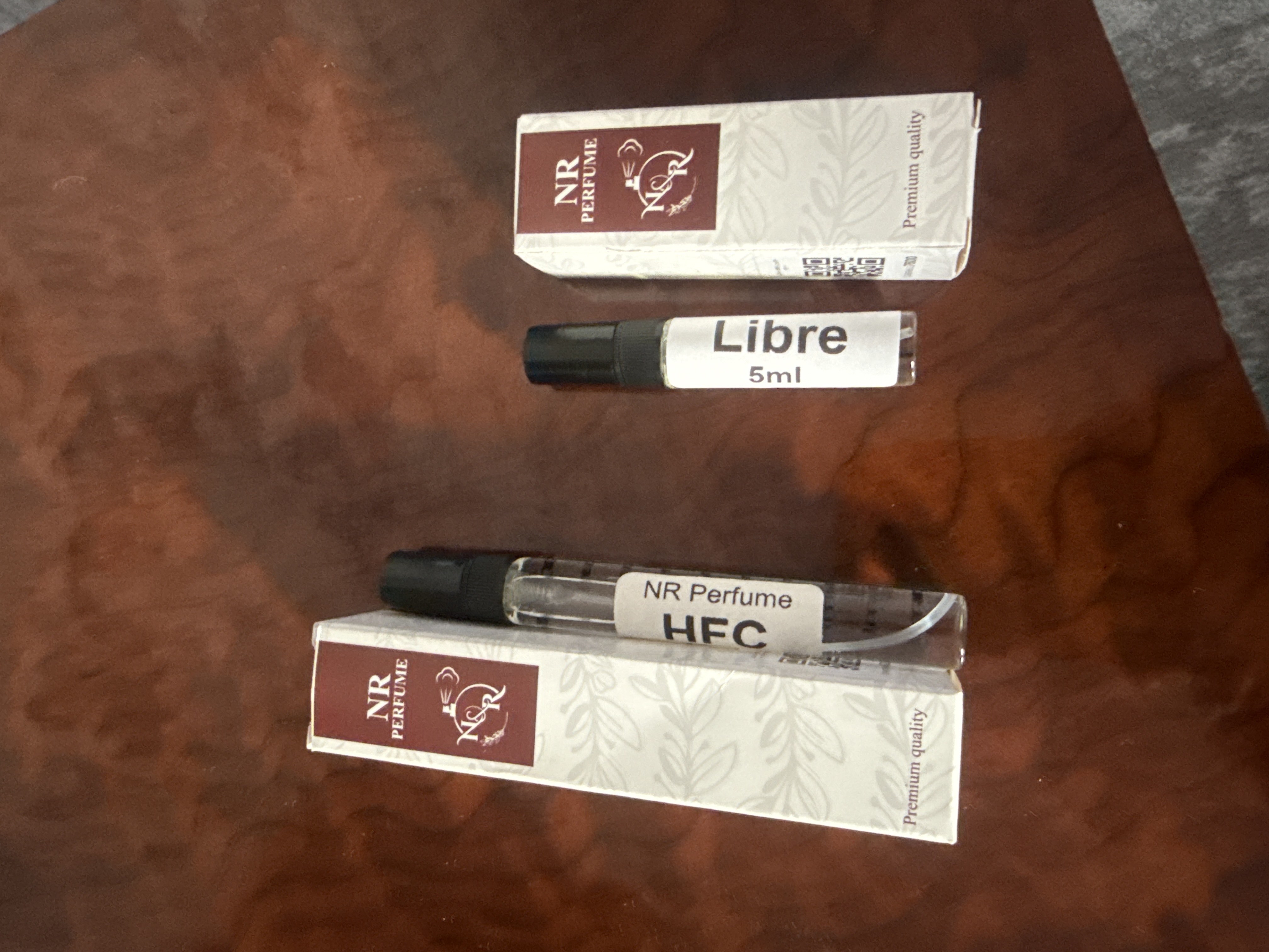 Atirlar ayollar, Libre Yves Saint Laurent ayollar uchun atir, Fransiya