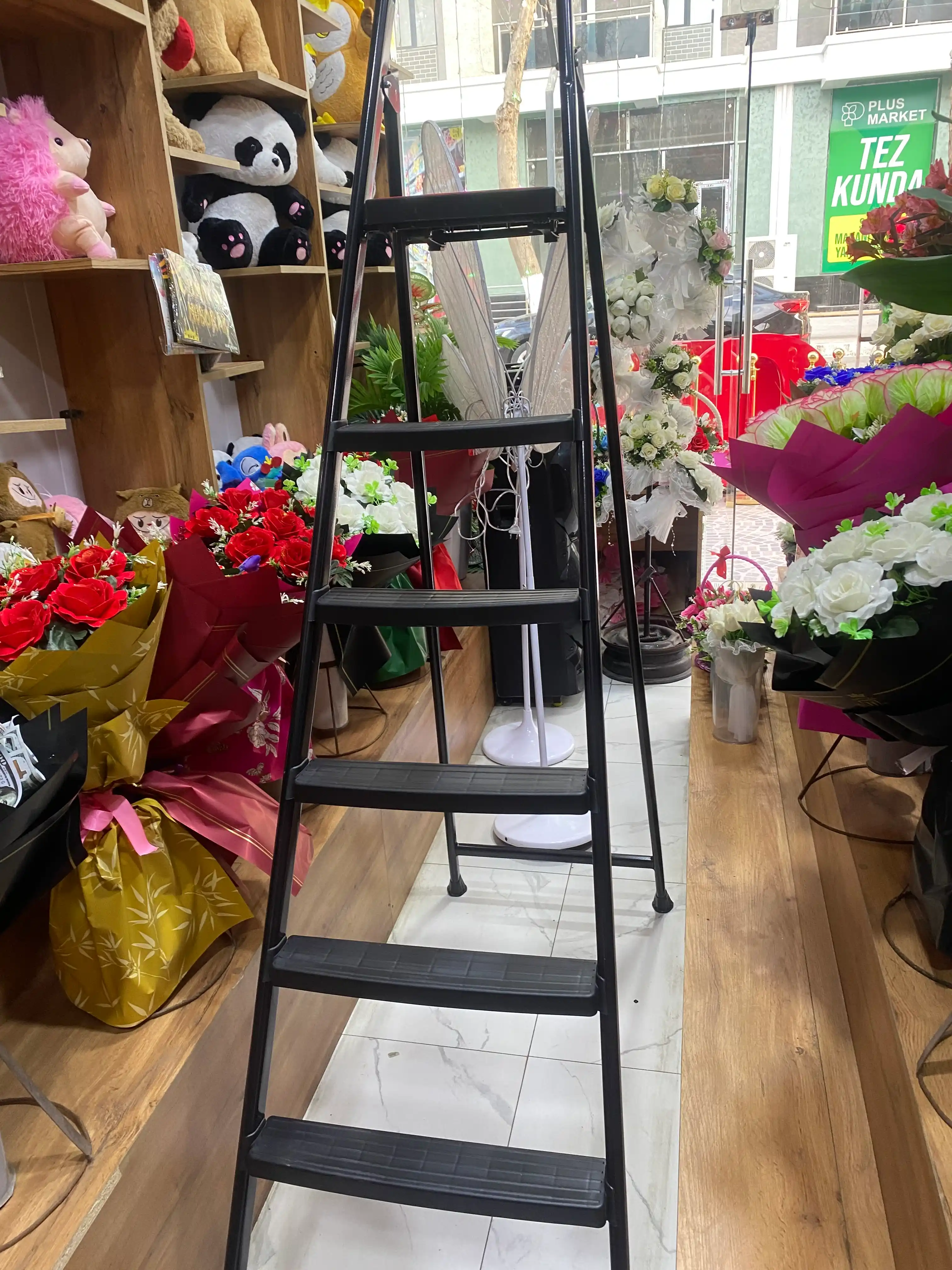 Narvon "Millennium Leo, zinalar soni 4,5,6,7 ta, 150 kg gacha yuk ko'tara oladi, Turkiya