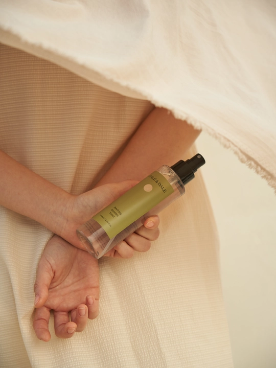 Hale & Dale Reviving Essence Toner Тонер-эссенция 2в1 для увлажнения и восстановления кожи