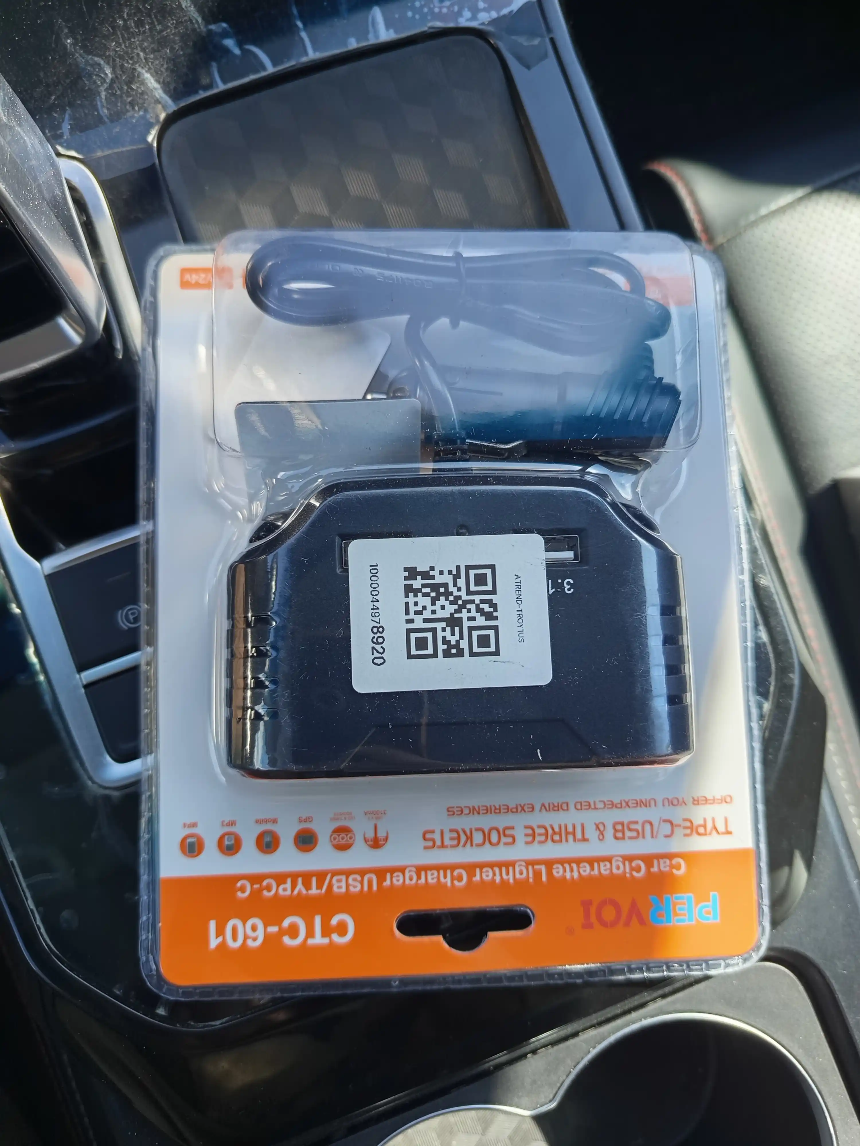 Адаптер для автомобиля с 3 разъёмами, зарядное устройство с USB и Type-C портами