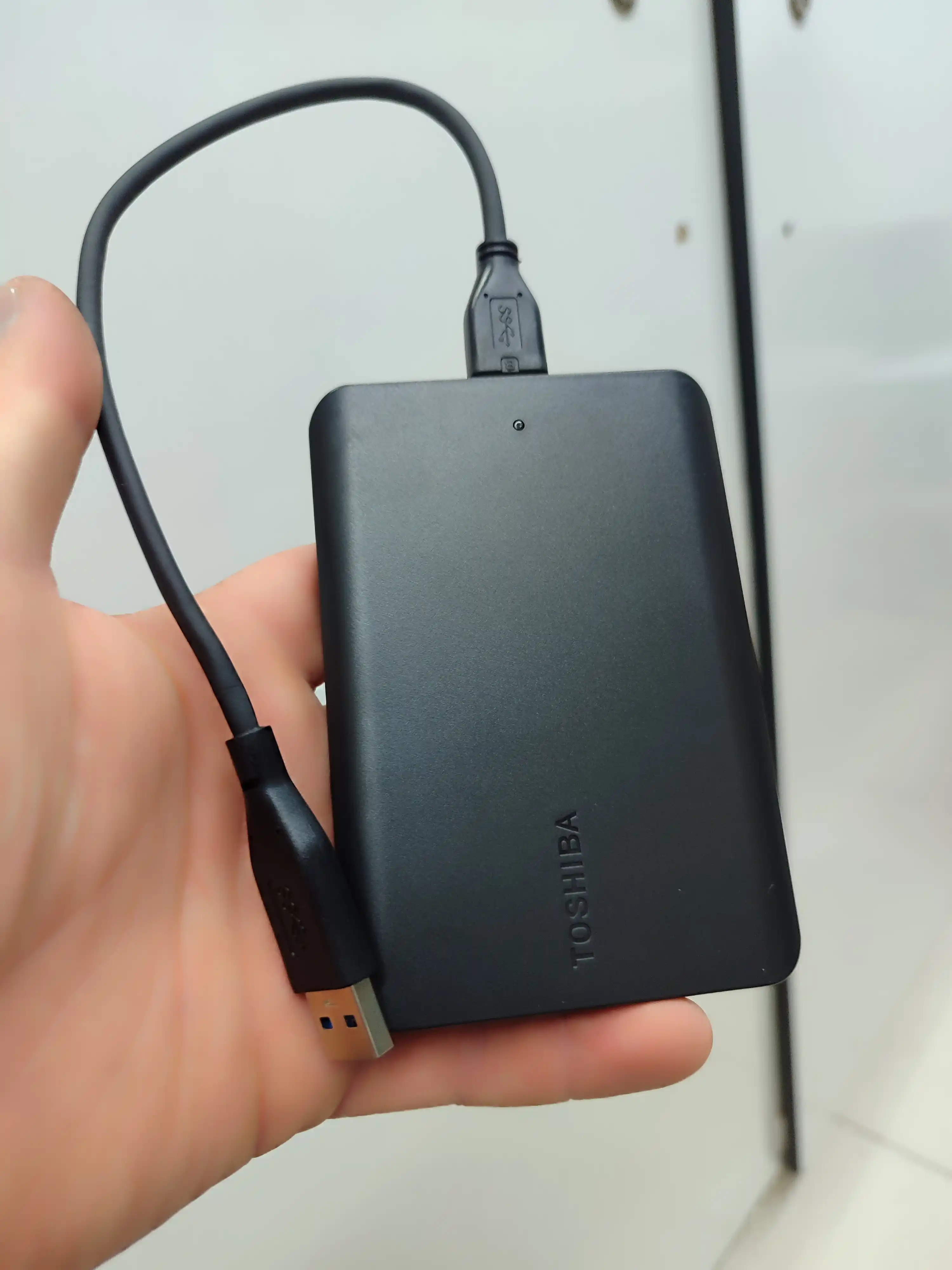 Toshiba Canvio Basics 1TB – надёжный и быстрый внешний жёсткий диск