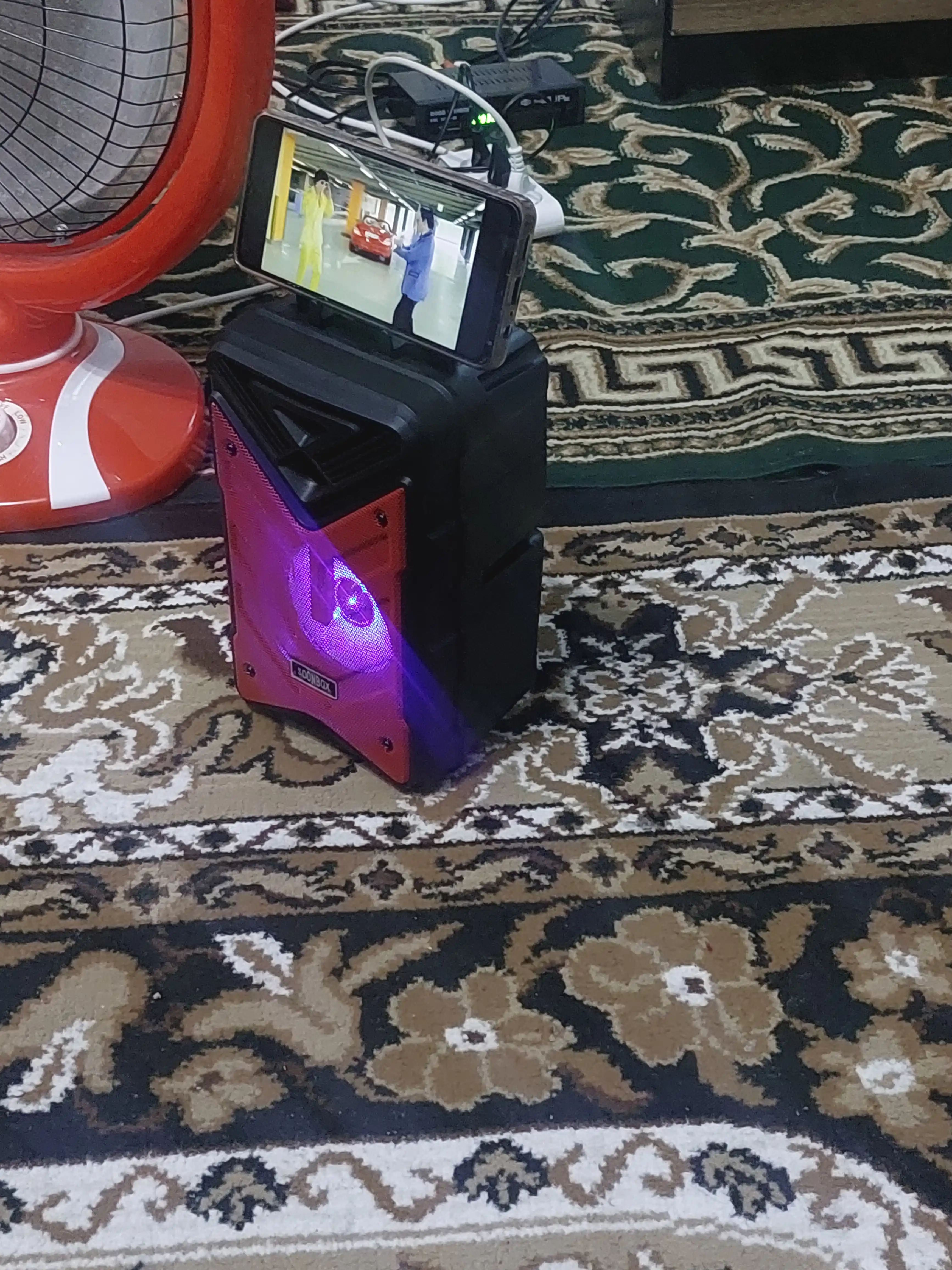 Soonbox S7 karaoke kolonka, Bluetooth, FM radio, mikrofonli, LED yoritgichli