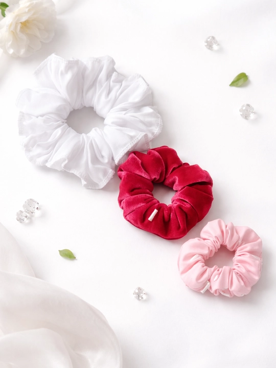 Набор резинок для волос 3 шт scrunchie сатиновые мягкие резинки без заломов