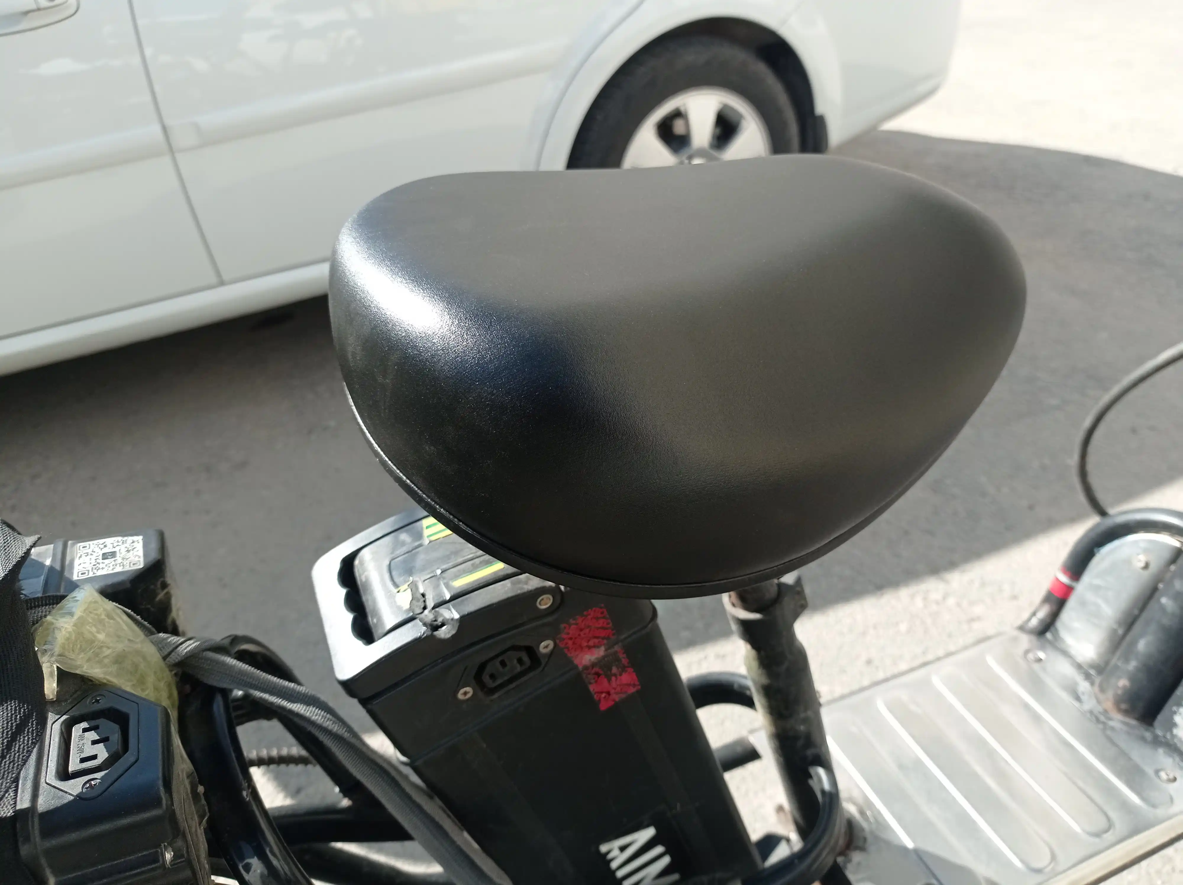 Elektr velosiped va skuter egari