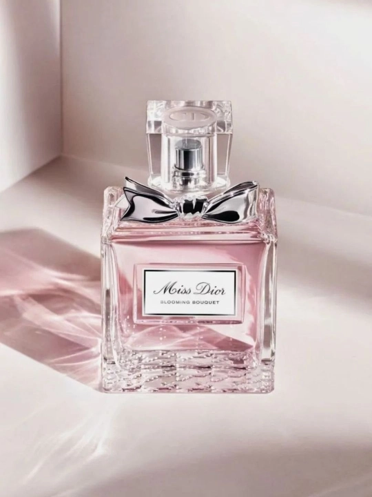 Miss Dior atir, ayollar uchun