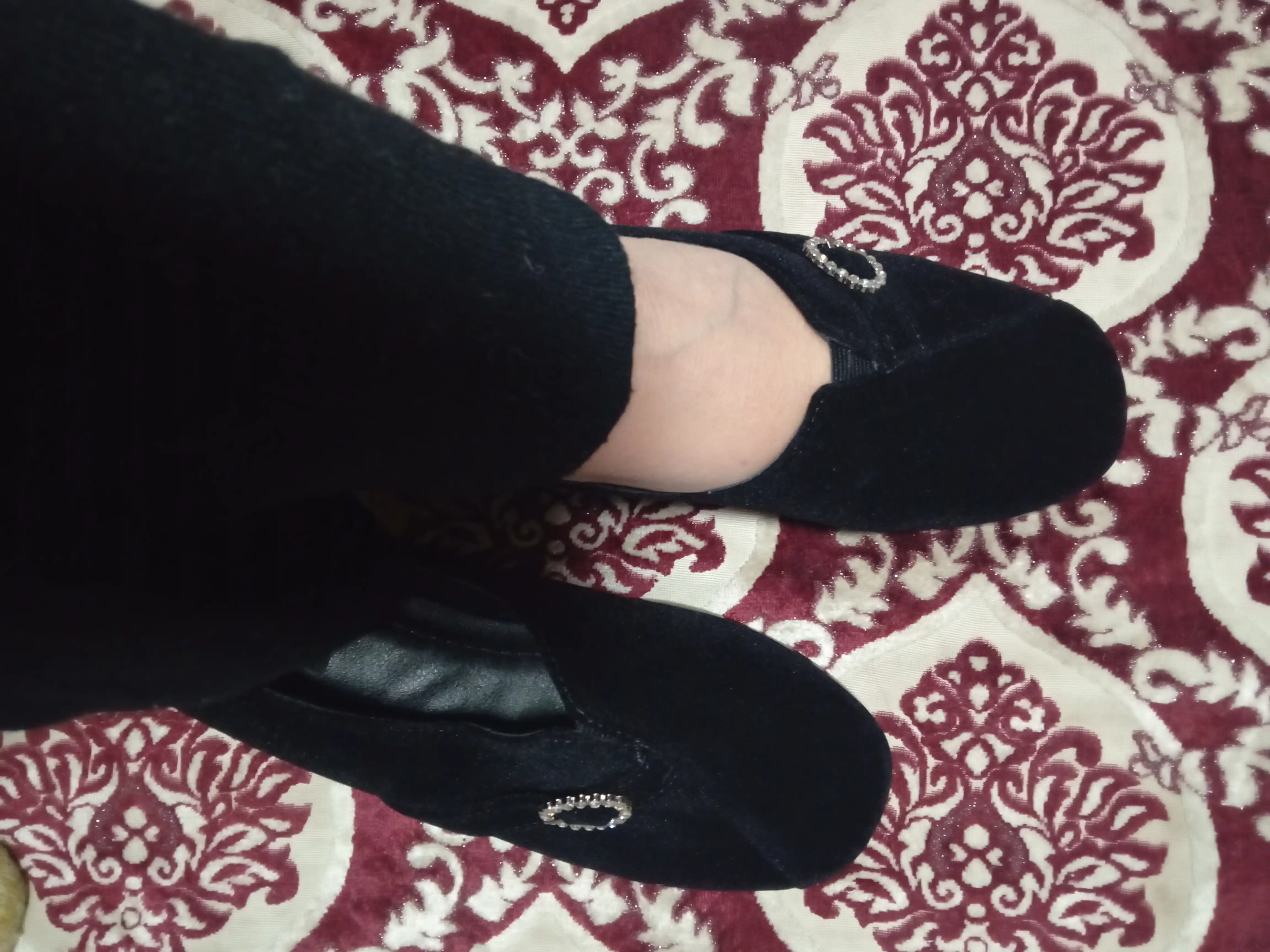 Ayollar poyabzali Sling Black Stiletto - barqaror poshnali zamonaviy poyabzal, nachos yo'q