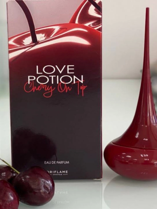 Парфюмерная вода Love Potion