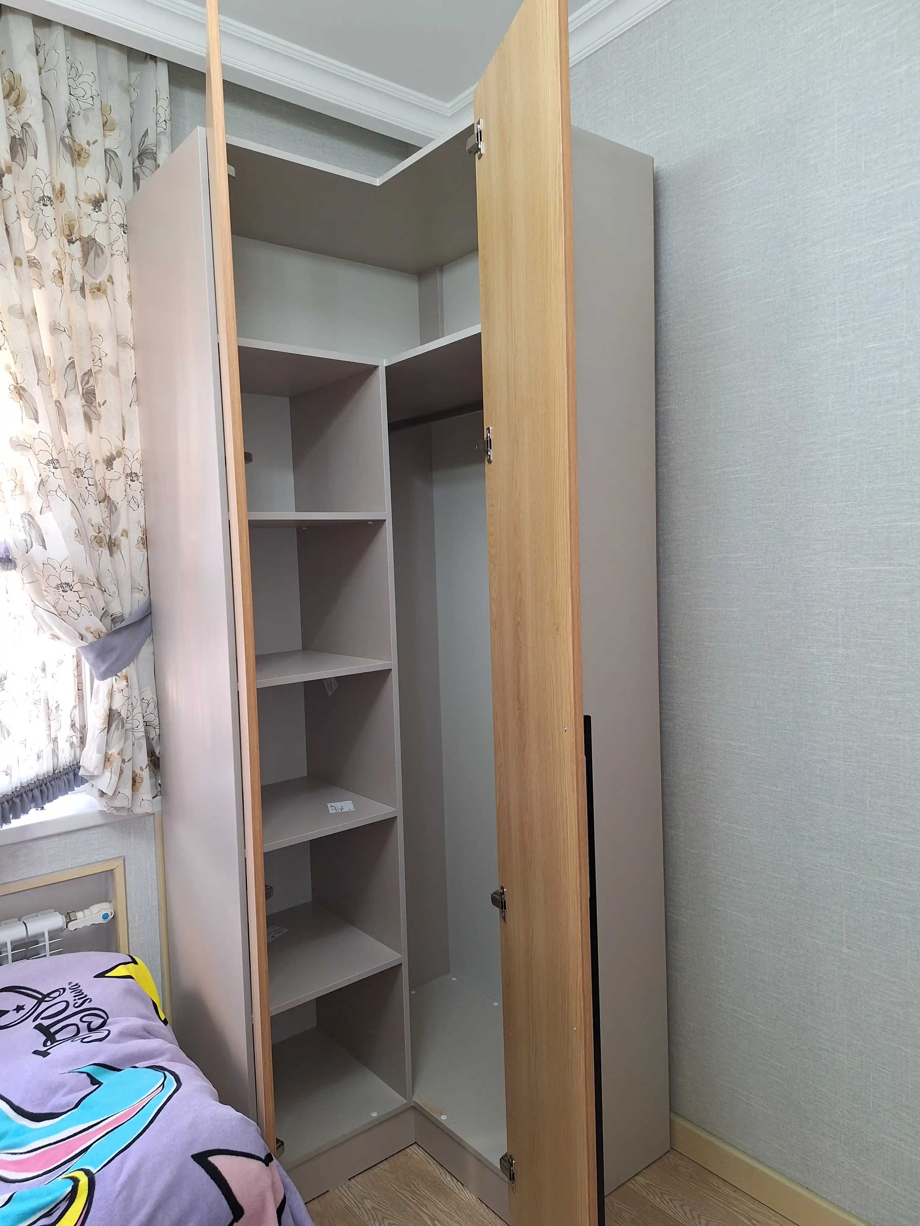 MEBELON burchak shkafi, ochiladigan eshik, keng sig‘imli, 230×82×45 sm