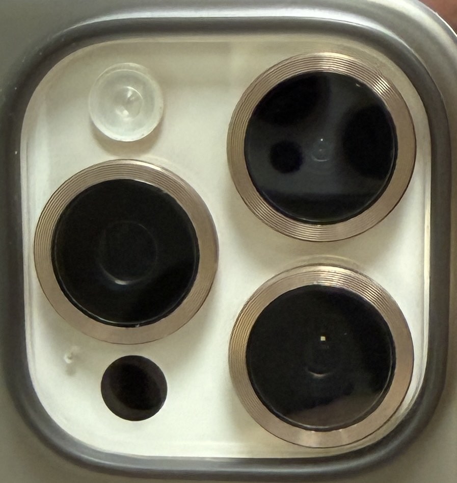 Защитное стекло на камеру Apple iPhone 11, 12, 13, 14, 15, 16, 17  Pro / Pro Max