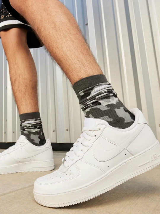 Nike Air Force 1 - erkaklar va ayollar krossovkalari, uniseks