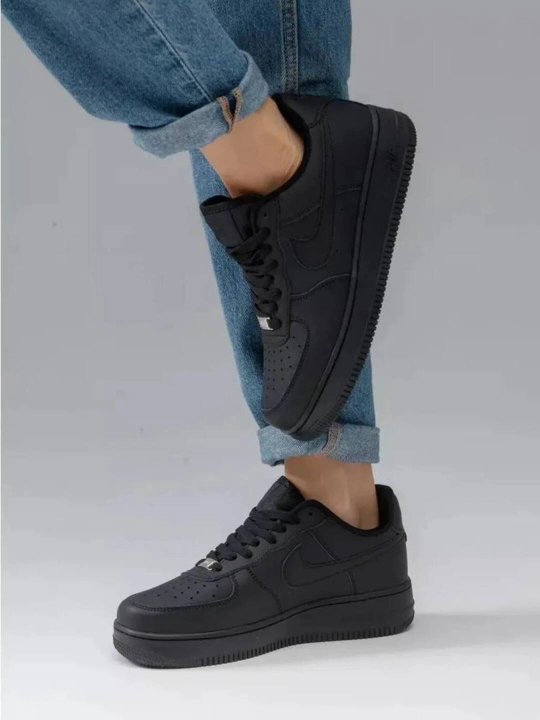 Nike Air Force 1 - erkaklar va ayollar krossovkalari, uniseks