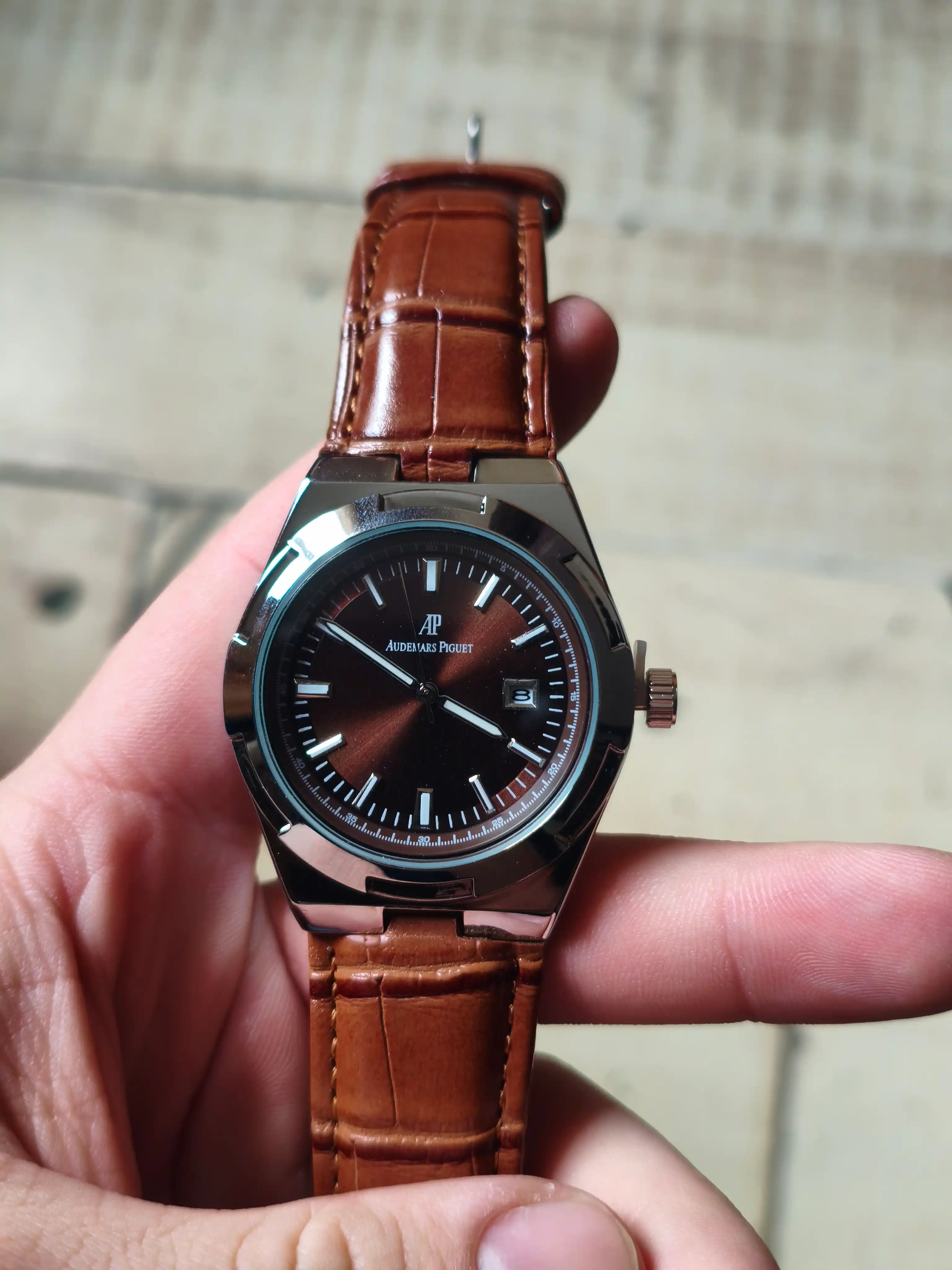 Erkaklar qo‘l soati Audemars Piguet — kvarts mexanizm, nafis va ishonchli model