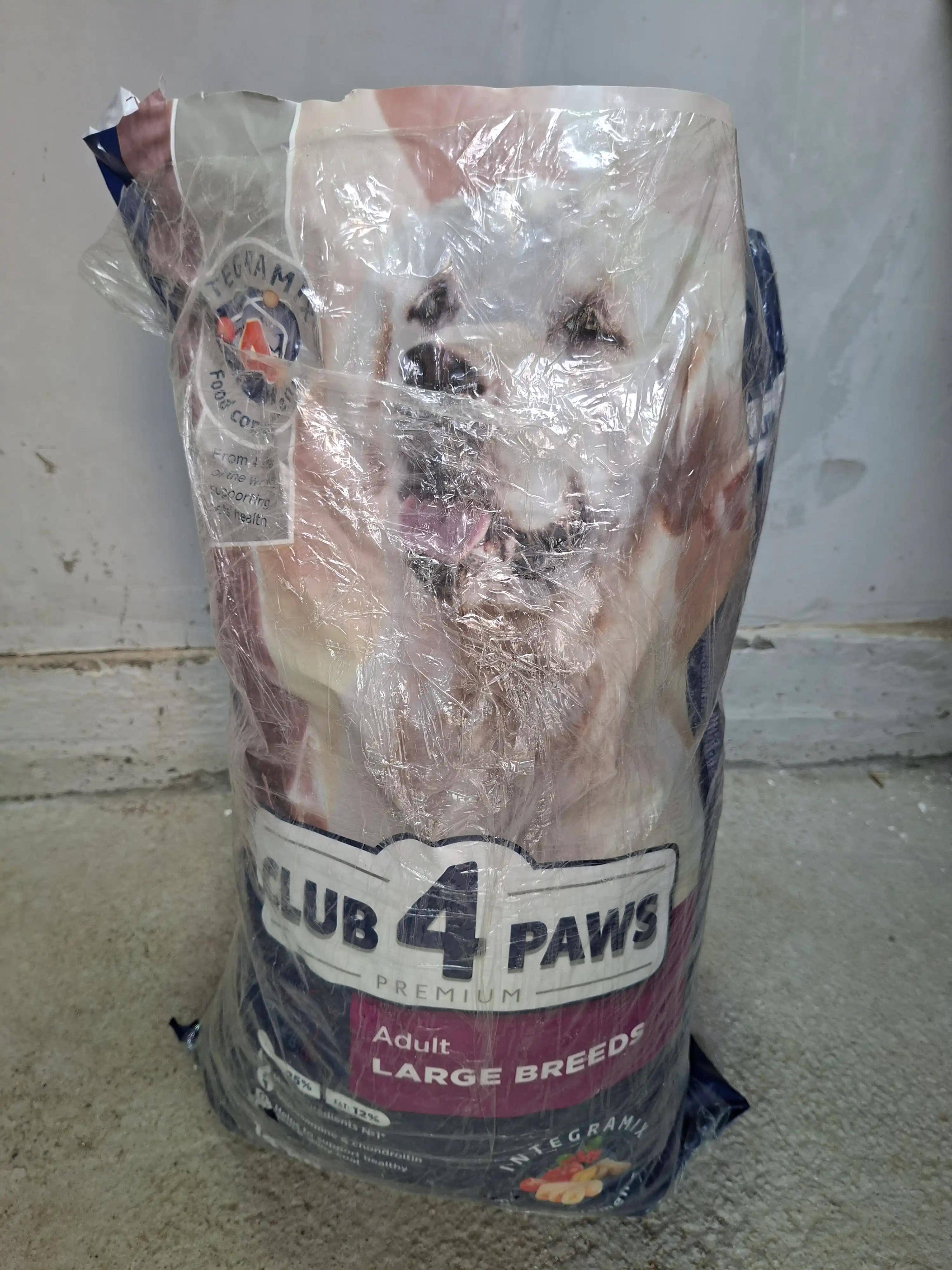 Club 4 Paws сухой корм для собак крупных пород, 14 кг