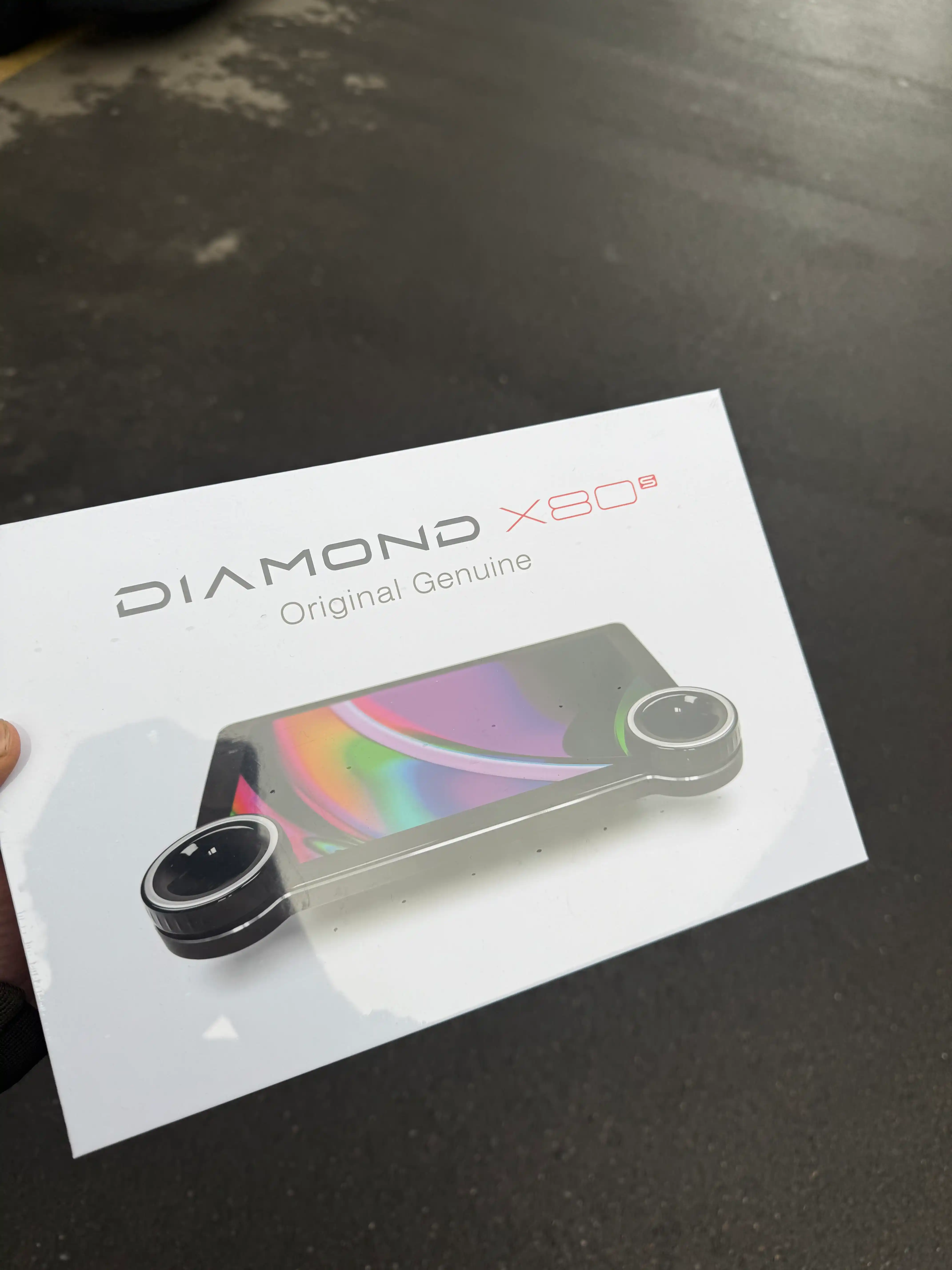 Avto monitor Diamond 2 K universal WIFI CARPLAY 64 GB
