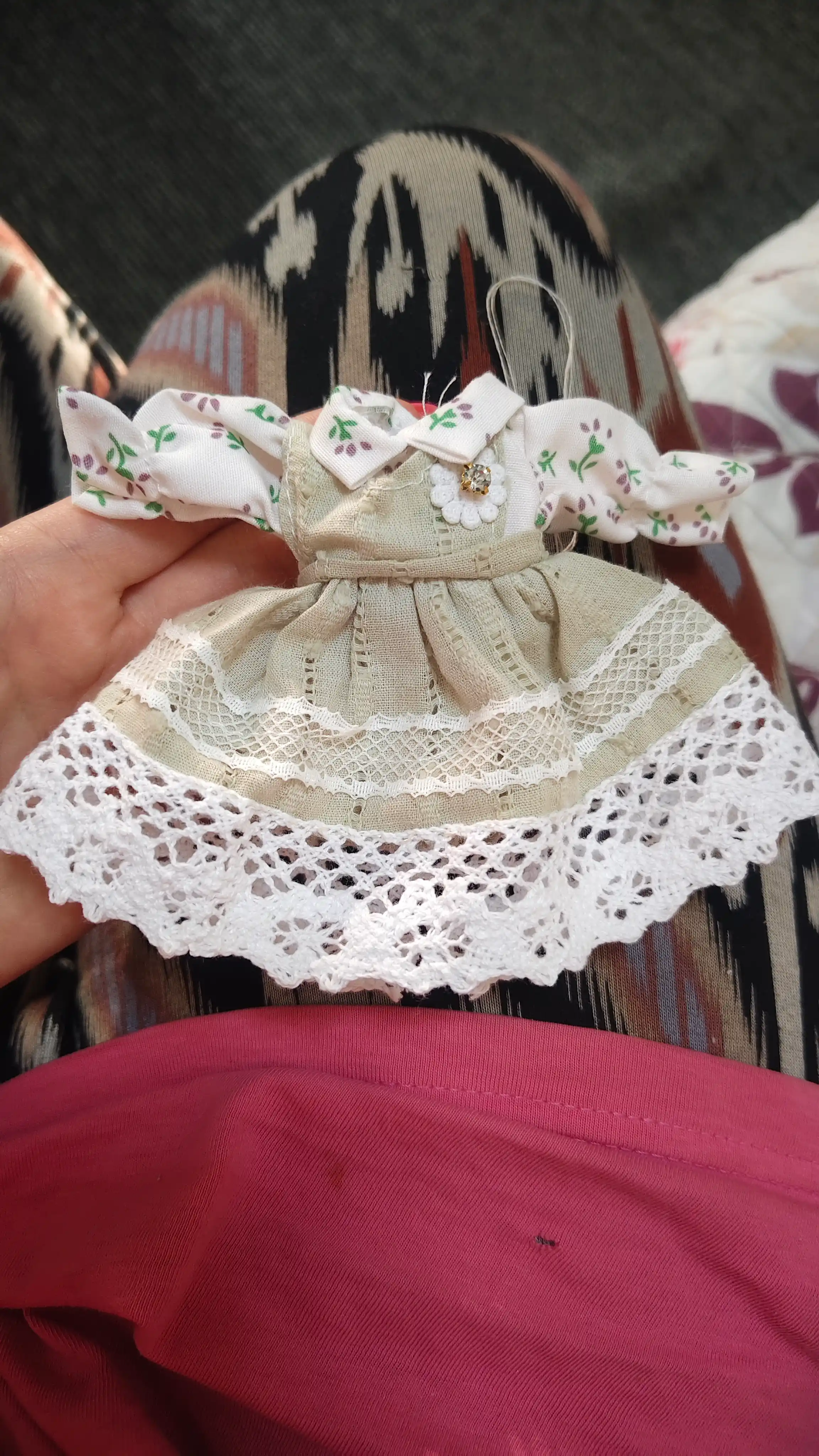Paxtadan to'qima krujeva. Xitoy mahsuloti