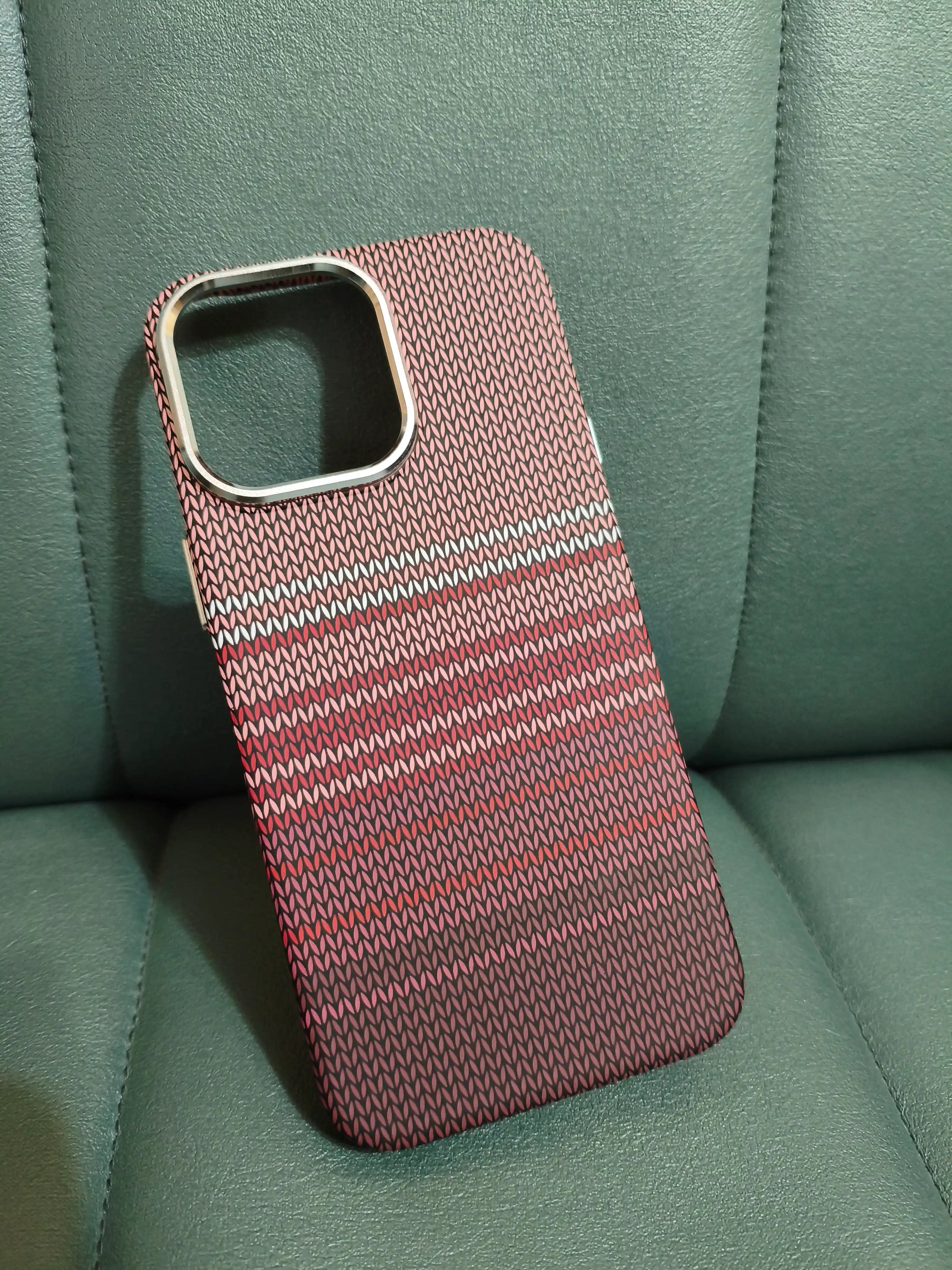 Karbon chexol iPhone 13, 14, 15, 16, 17 Pro Max, Magsafe bilan — ayfon chexol 16 Pro Max