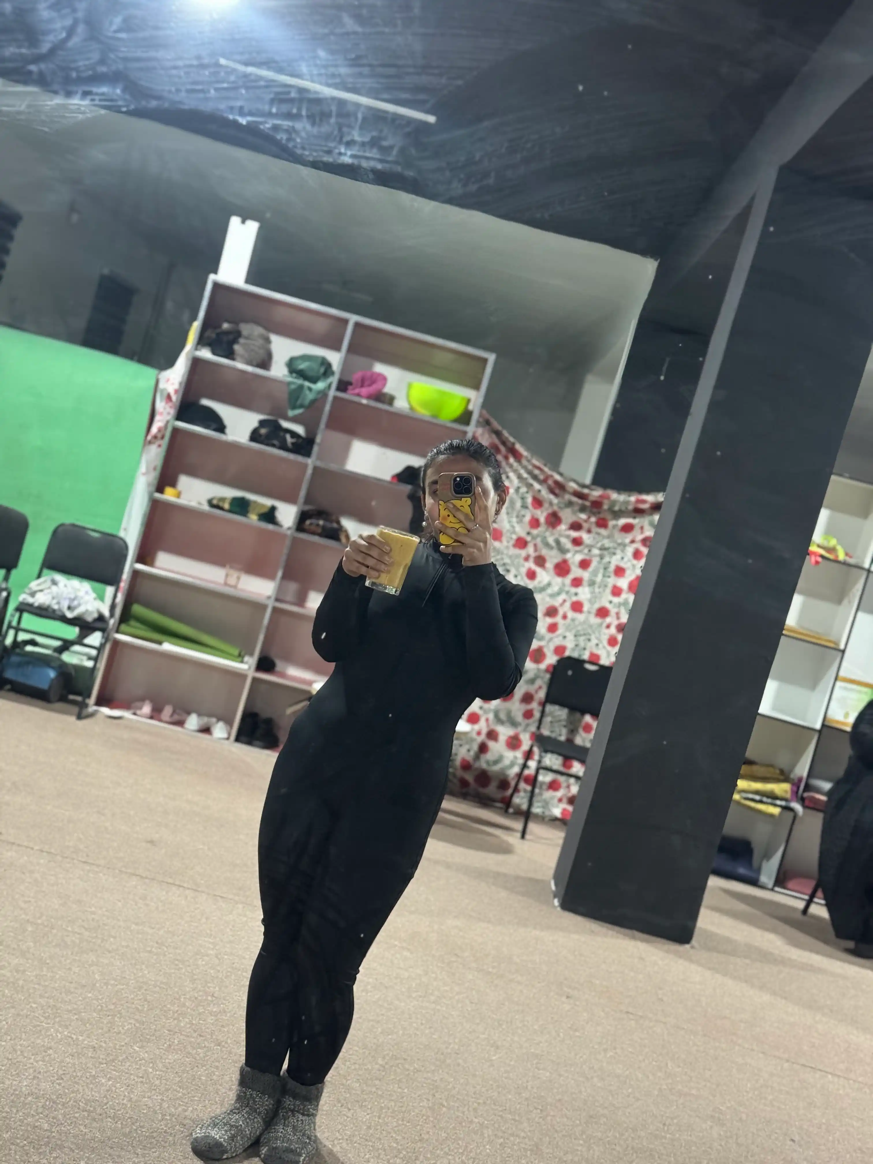 Ayollar uchun skims sport kombinezoni, fitnes va yoga uchun sport kostyumi