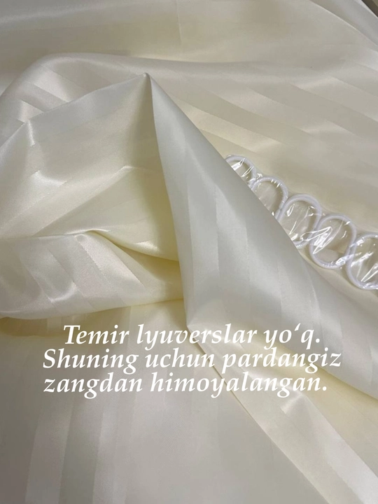 180x180 sm o‘lchamli vannaxona uchun suv o‘tkazmaydigan parda - poliester, 12 ta halqa