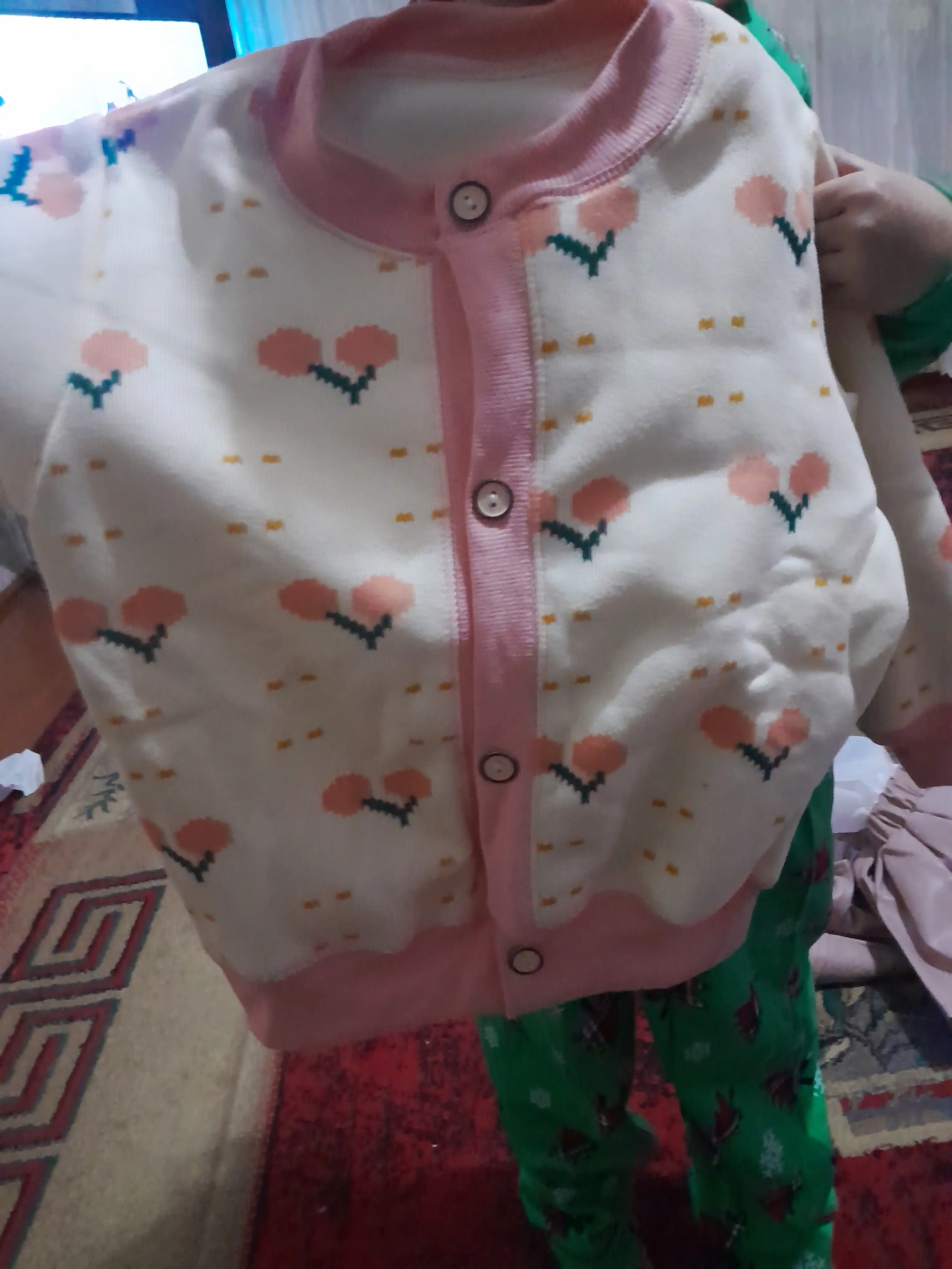 Tugmali bolalar kardigani, kozok, pullover