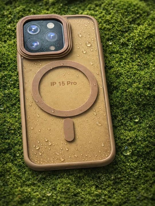 Чехлы для iPhone 15 pro - 