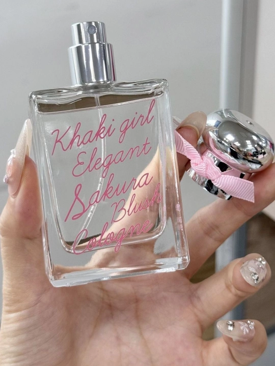 Yosh ayollar va qizlar uchun Khaki Girl – Sakura daraxti hidli atir, 50 ml