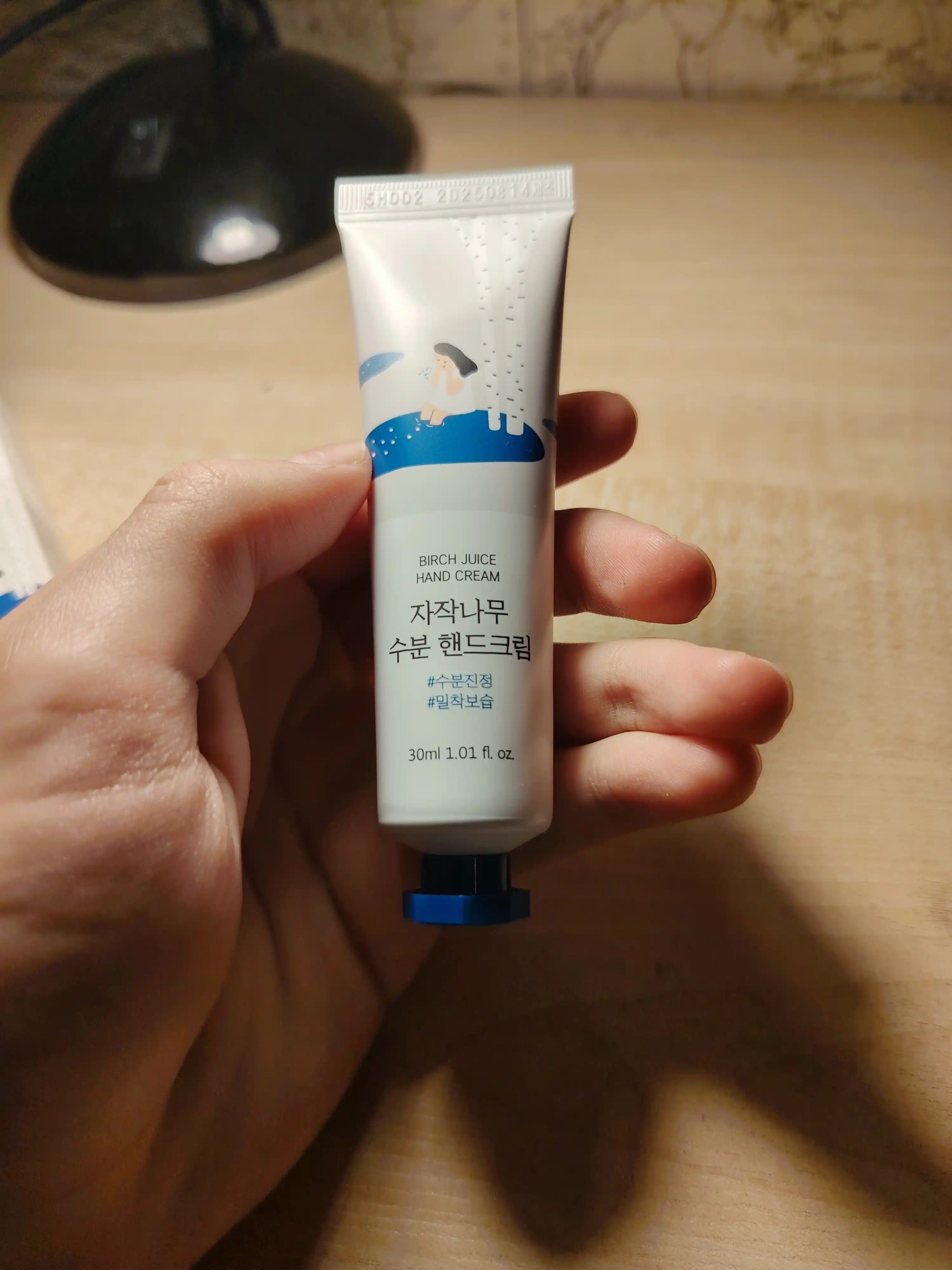 Смягчающий гипоаллергенный крем для рук Round lab Birch Juice Hand Cream