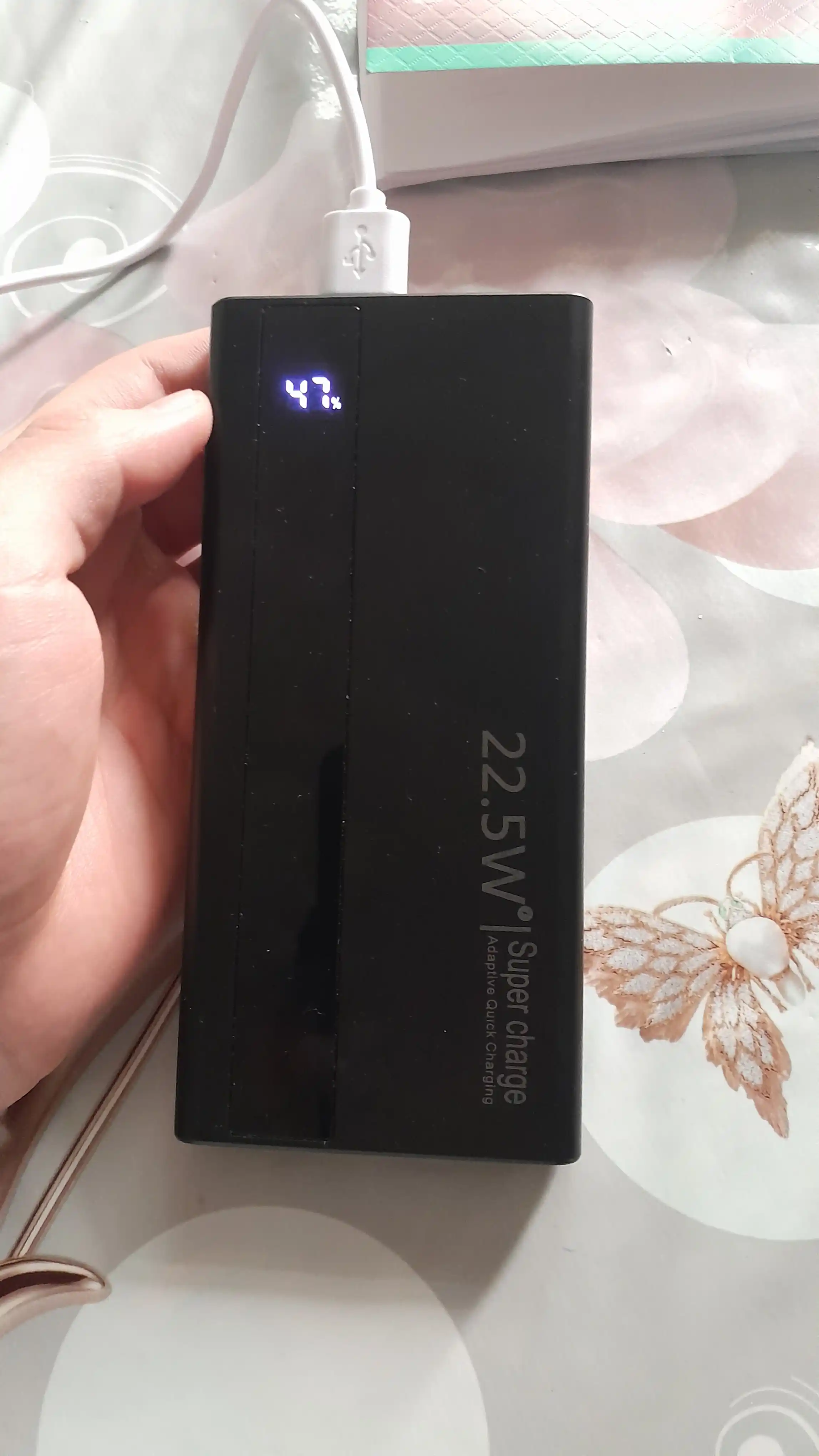 Tashqi akkumulyator 22.5w tezkor quvvat 20000 mA/h 100% sifatli mahsulot
