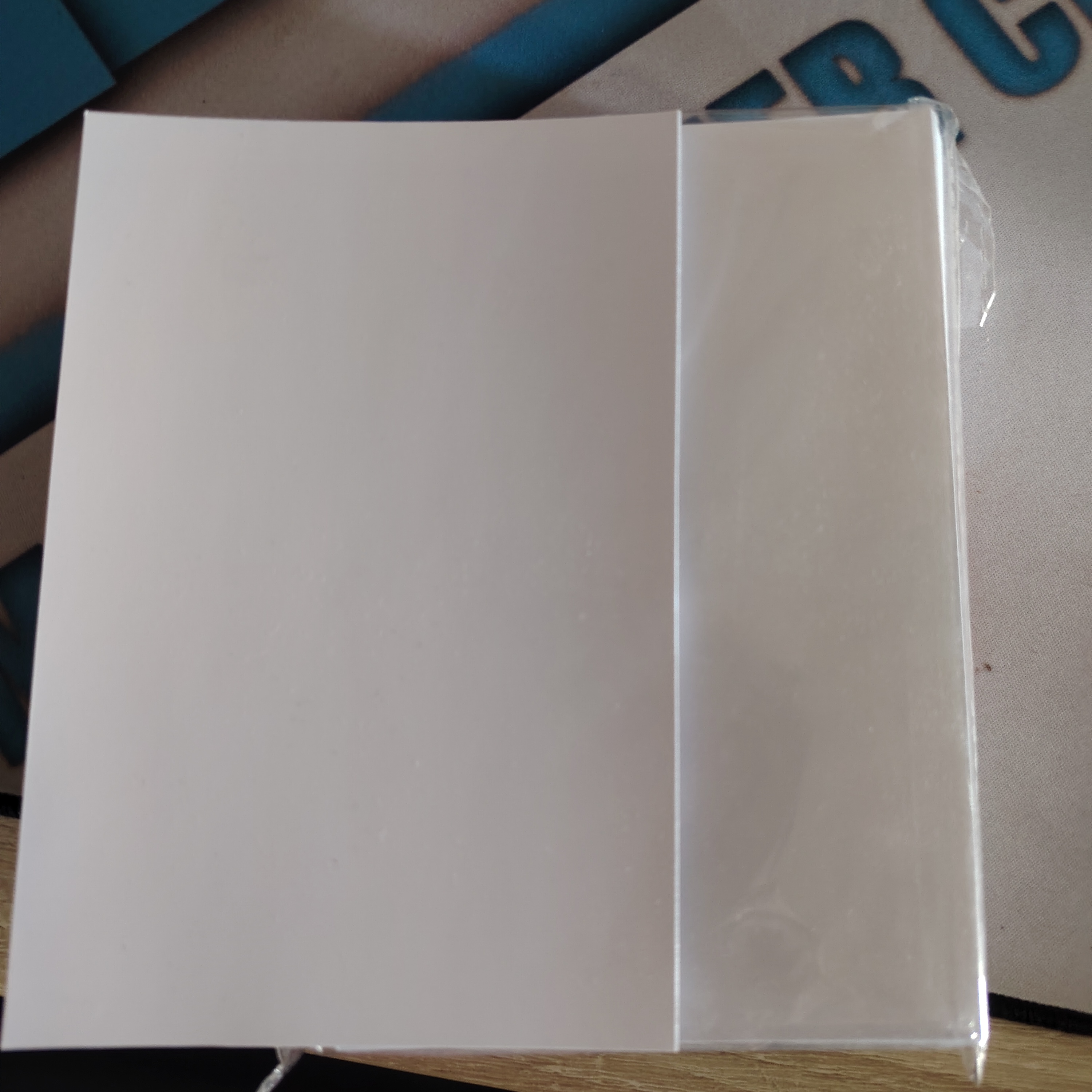 Professional foto qog'oz, porloq, o'lchami 10 sm*15 sm, 230 g/sm, formati 4R, 100 varaq