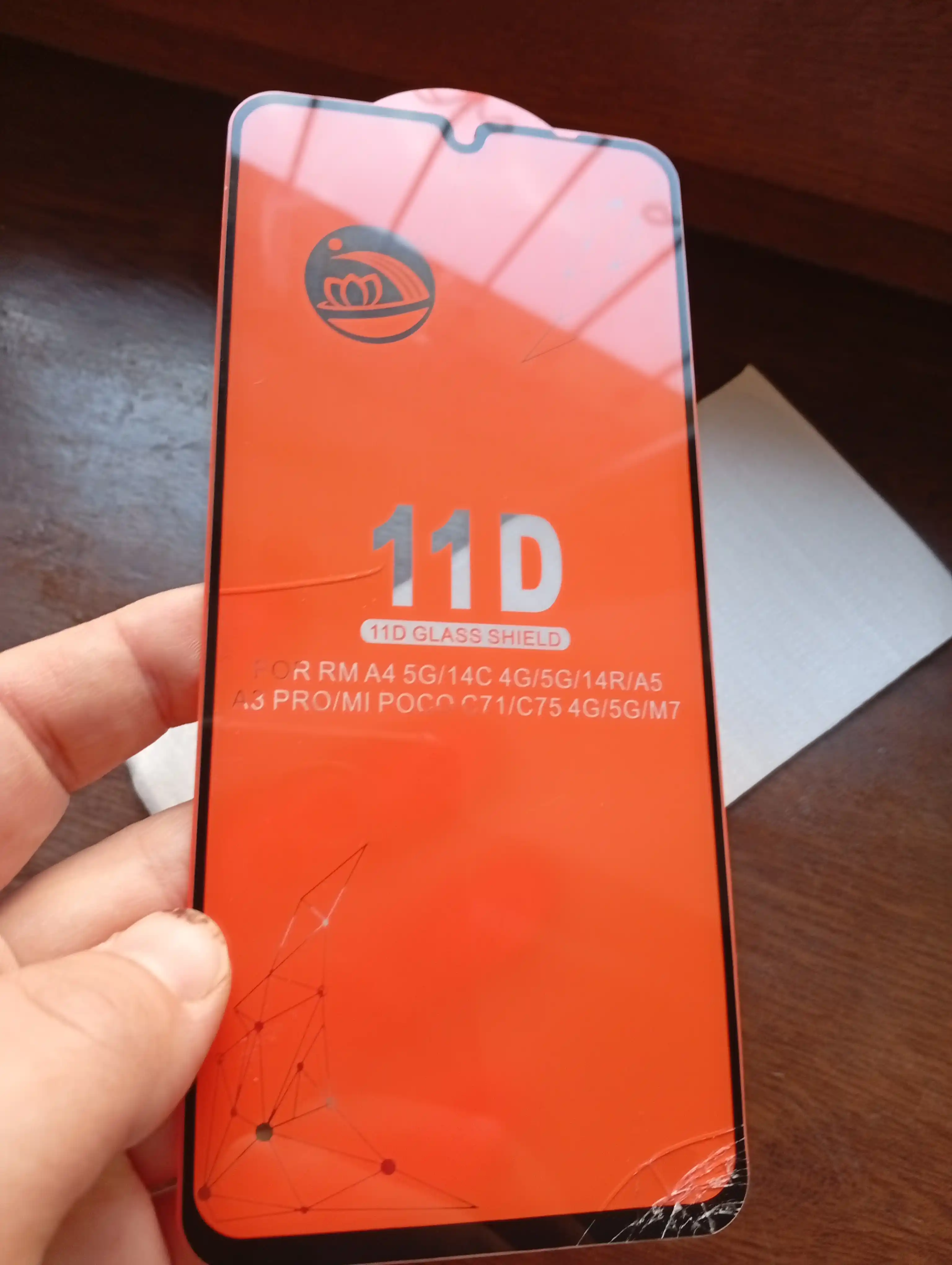 Telfon ekran himoya oynasi Samsung va Redmi Note hamma modellariga bor