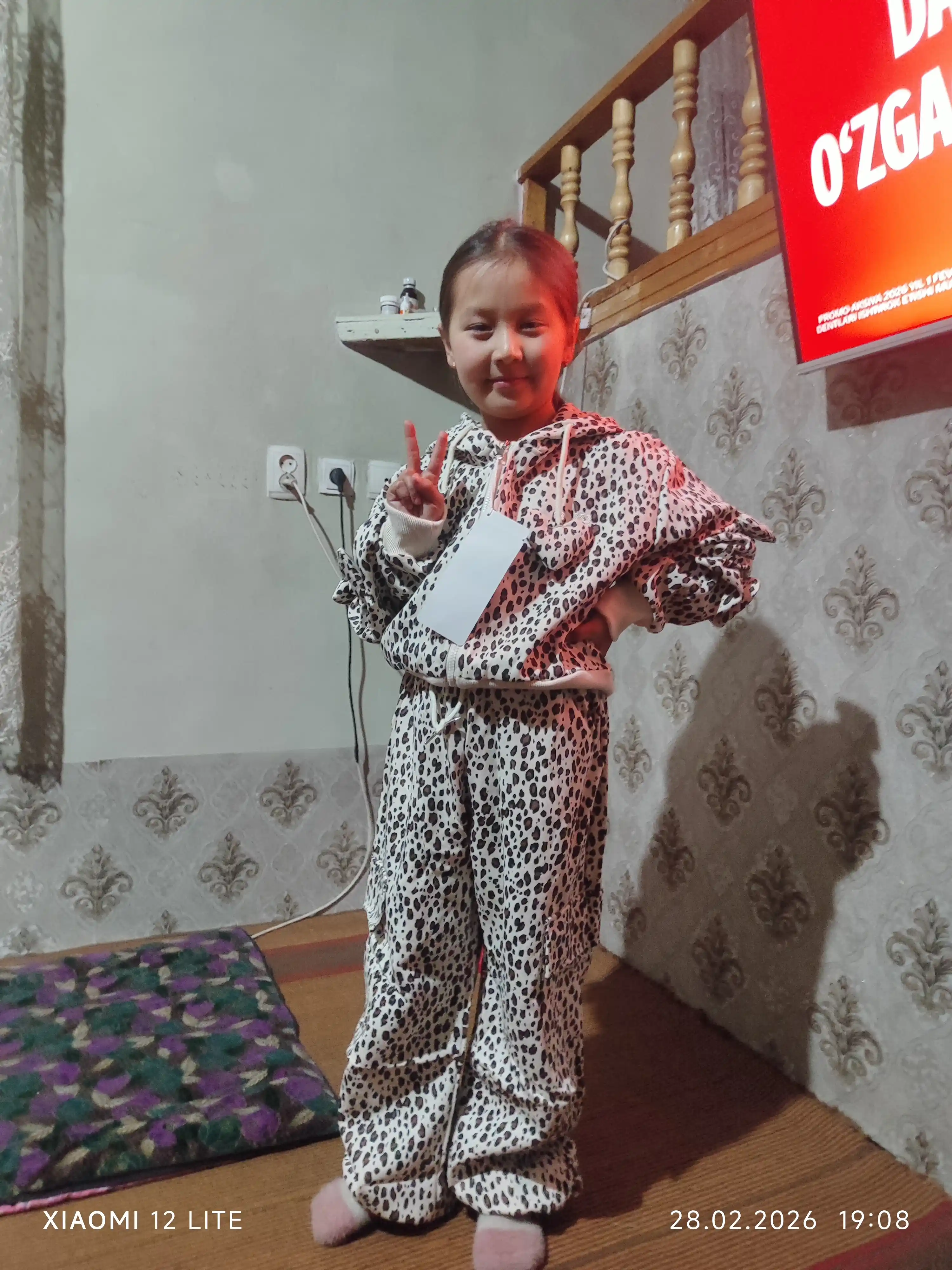 Спортивный костюм для девочек — удобный и подходящий для повседневной носки