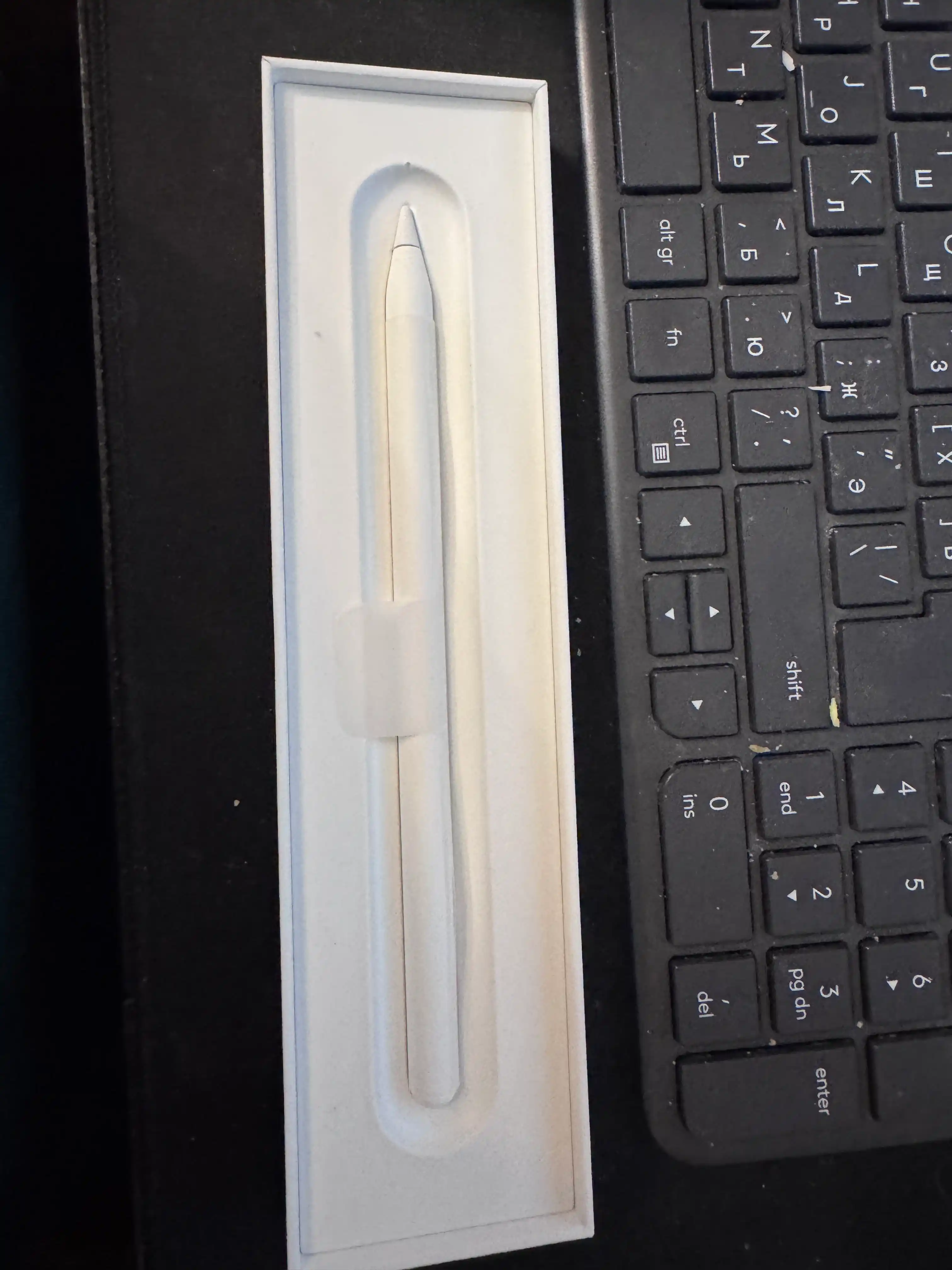 Apple Pencil Pro stilusi iPad uchun, magnitli