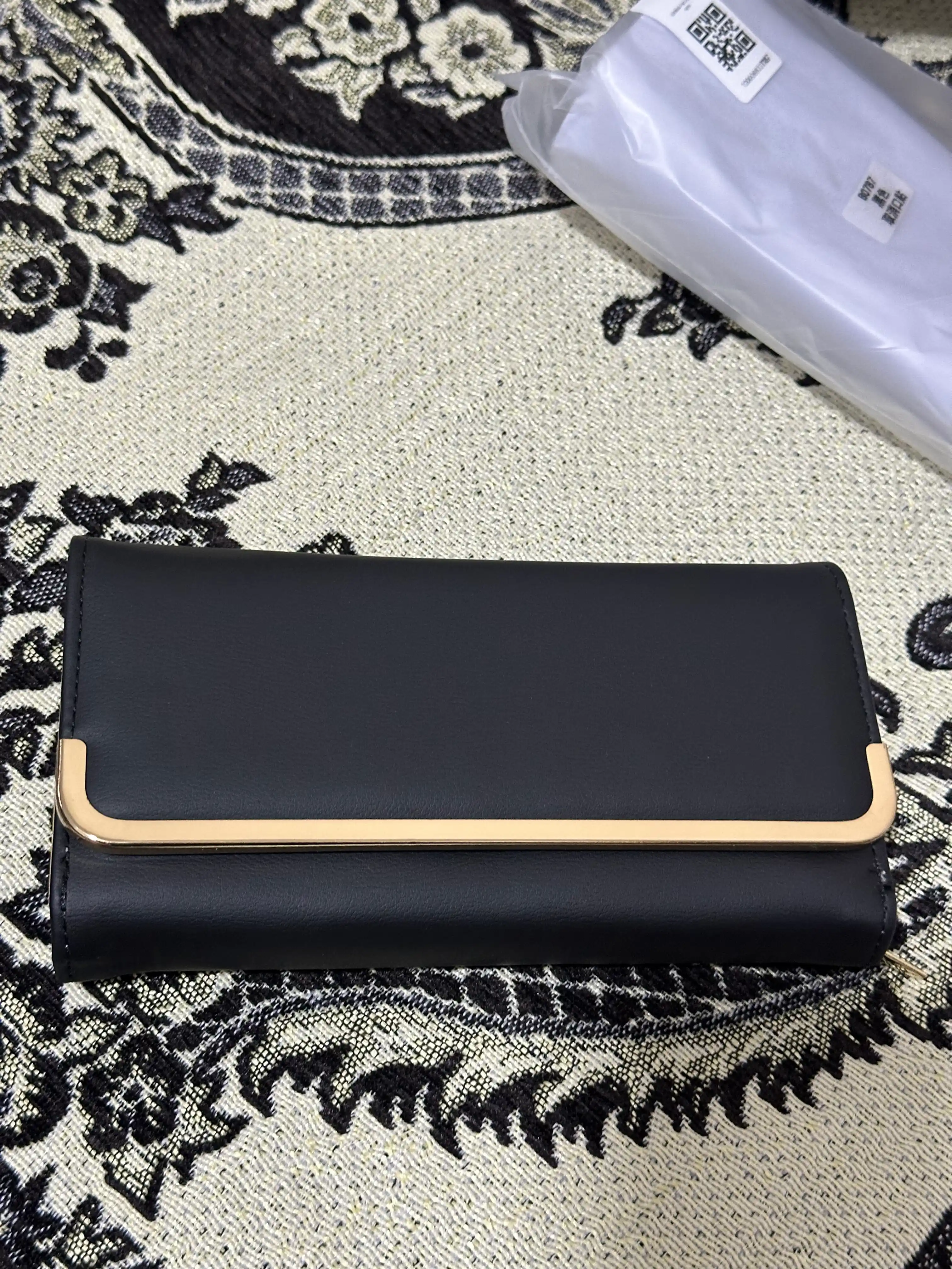 Ayollar hamyoni kashelok eko charm, 5+ karta, ID oynali, 3 ta pul bo‘limi
