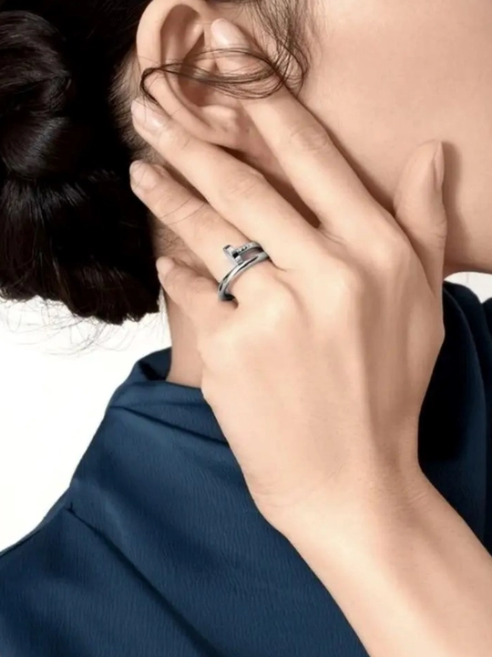 Кольца Cartier для женщин и девушек