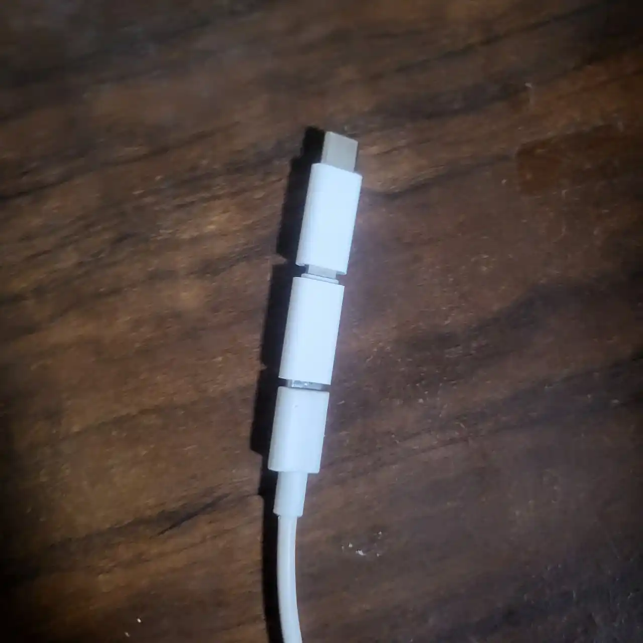 IPhone va Type-C qurilmalar uchun Lightning va Type-C ↔ Lightning adapter