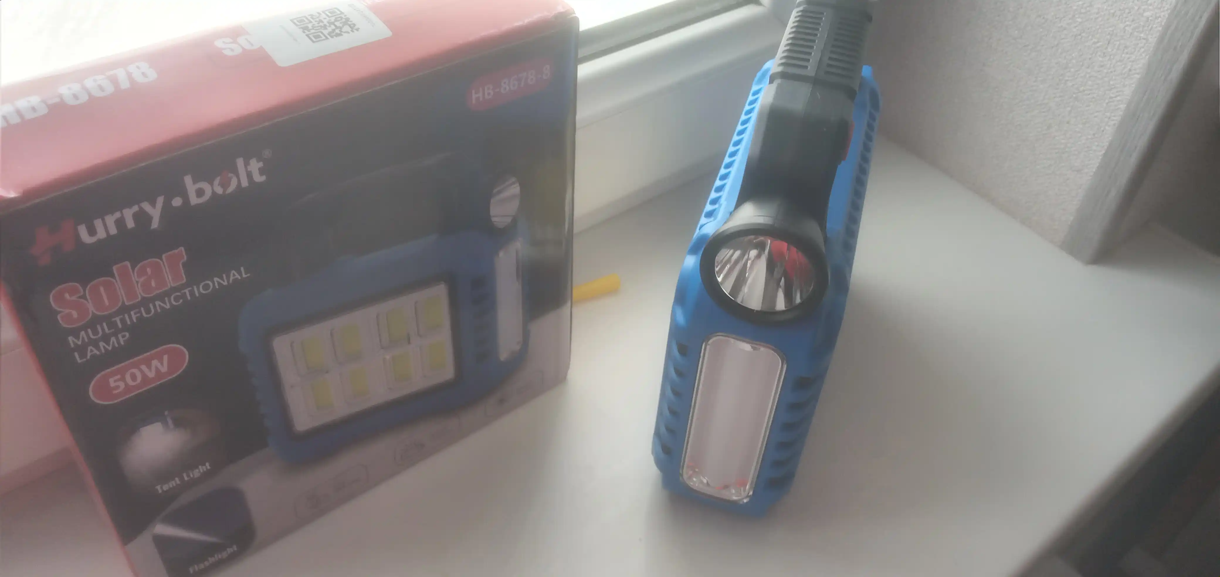 Ko‘p rejimli LED fonarik – USB va quyosh panelli zaryadlash