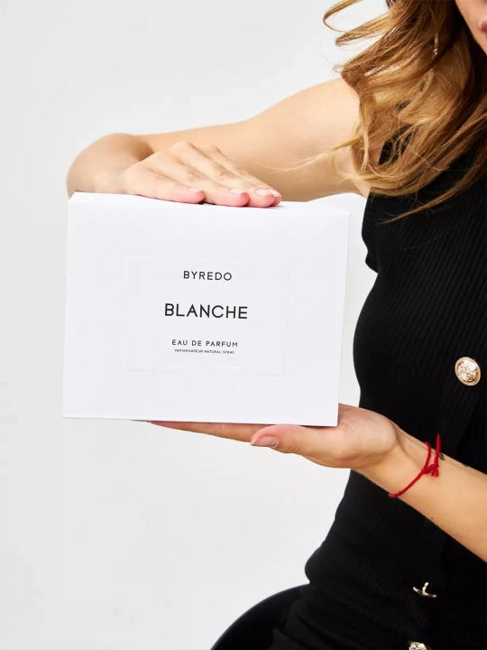 Parfyumlangan suv Byredo Blanche, 100 ml, uniseks