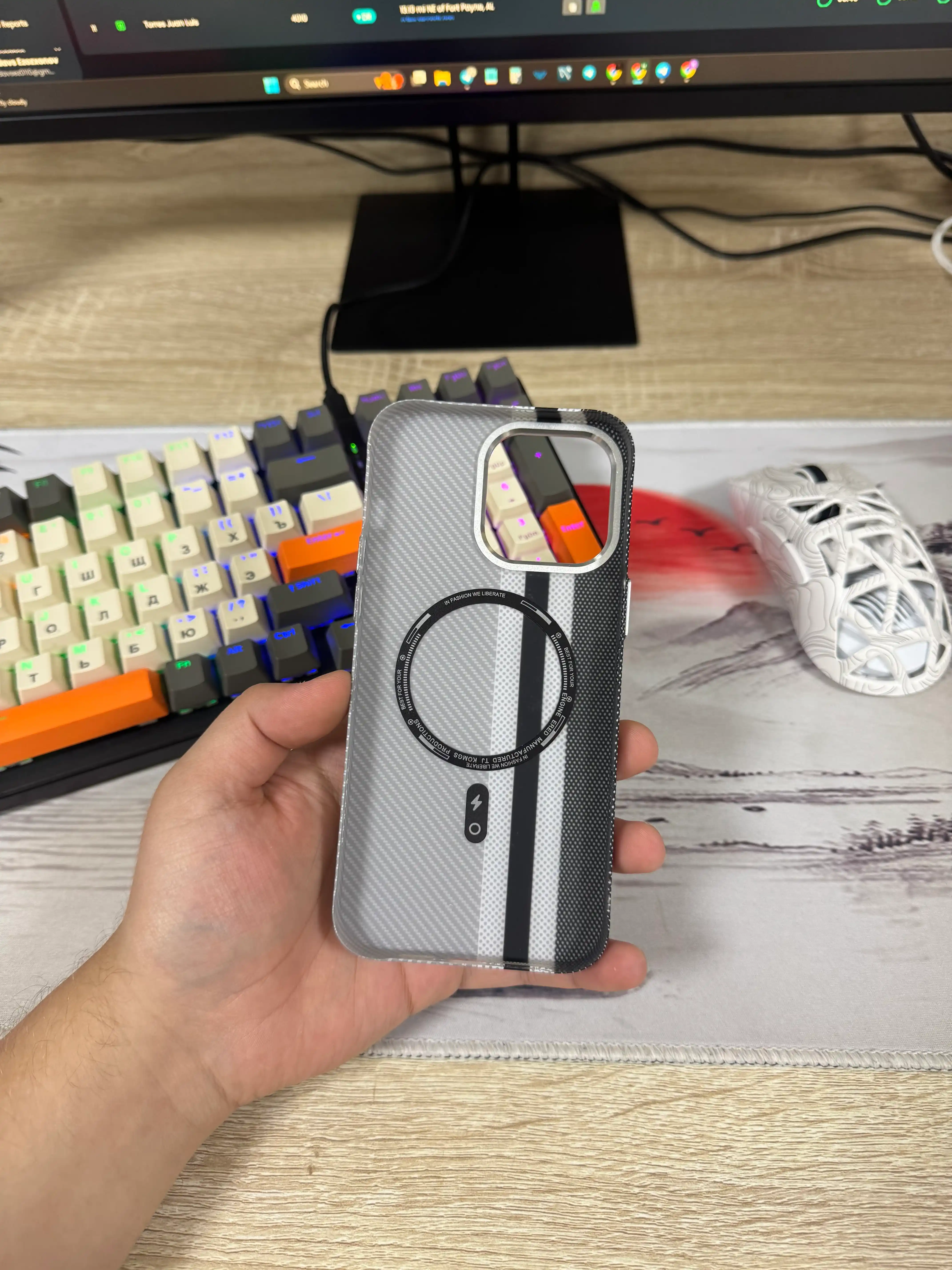 Karbon chexol iPhone 13, 14, 15, 16, 17 Pro Max, Magsafe bilan — ayfon chexol 16 Pro Max